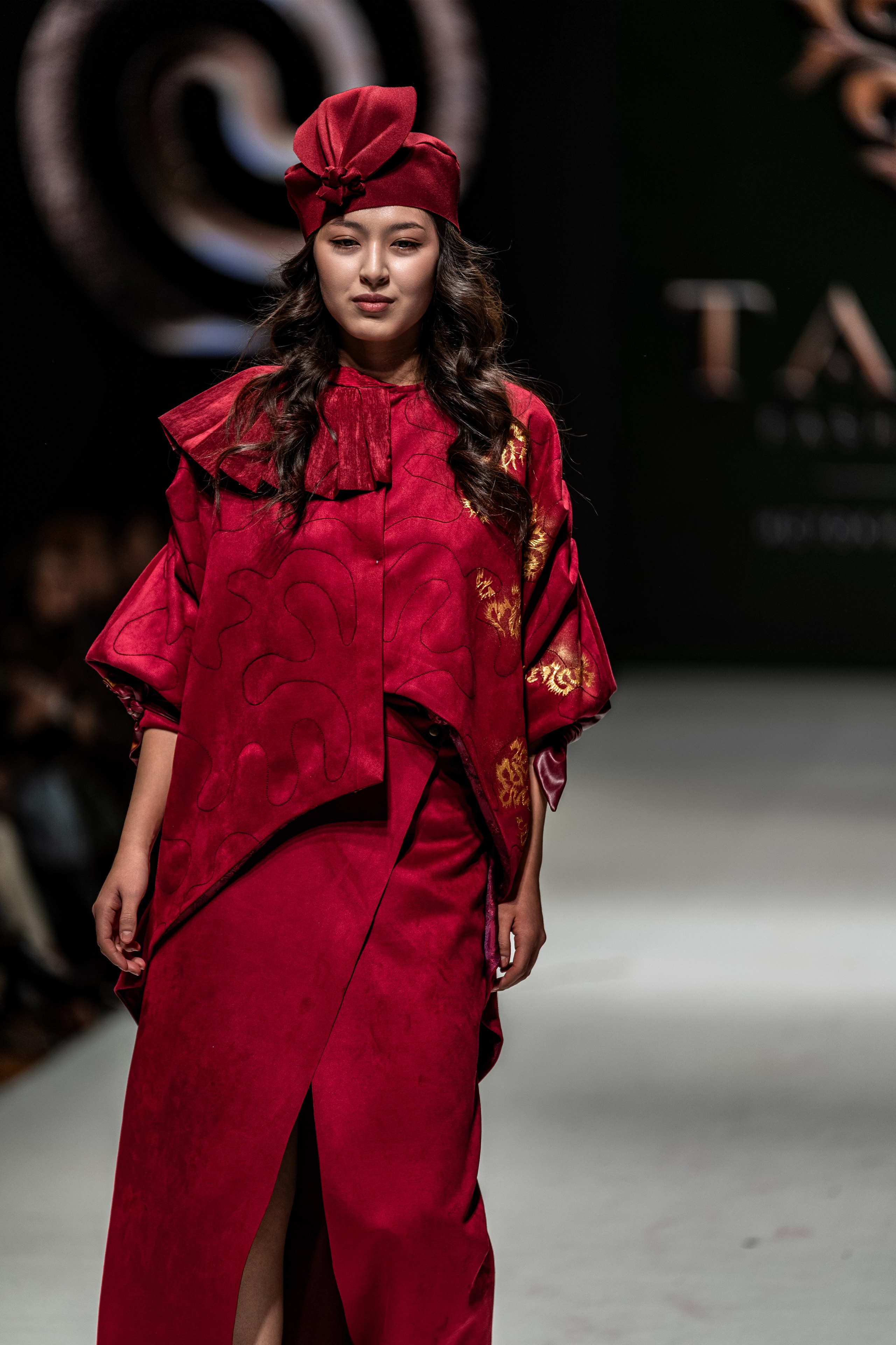 Fashion House TAMYR. Сайт Алматинского НЮ АРТ, будуар и фэшн фотографа Дениса Карпенко