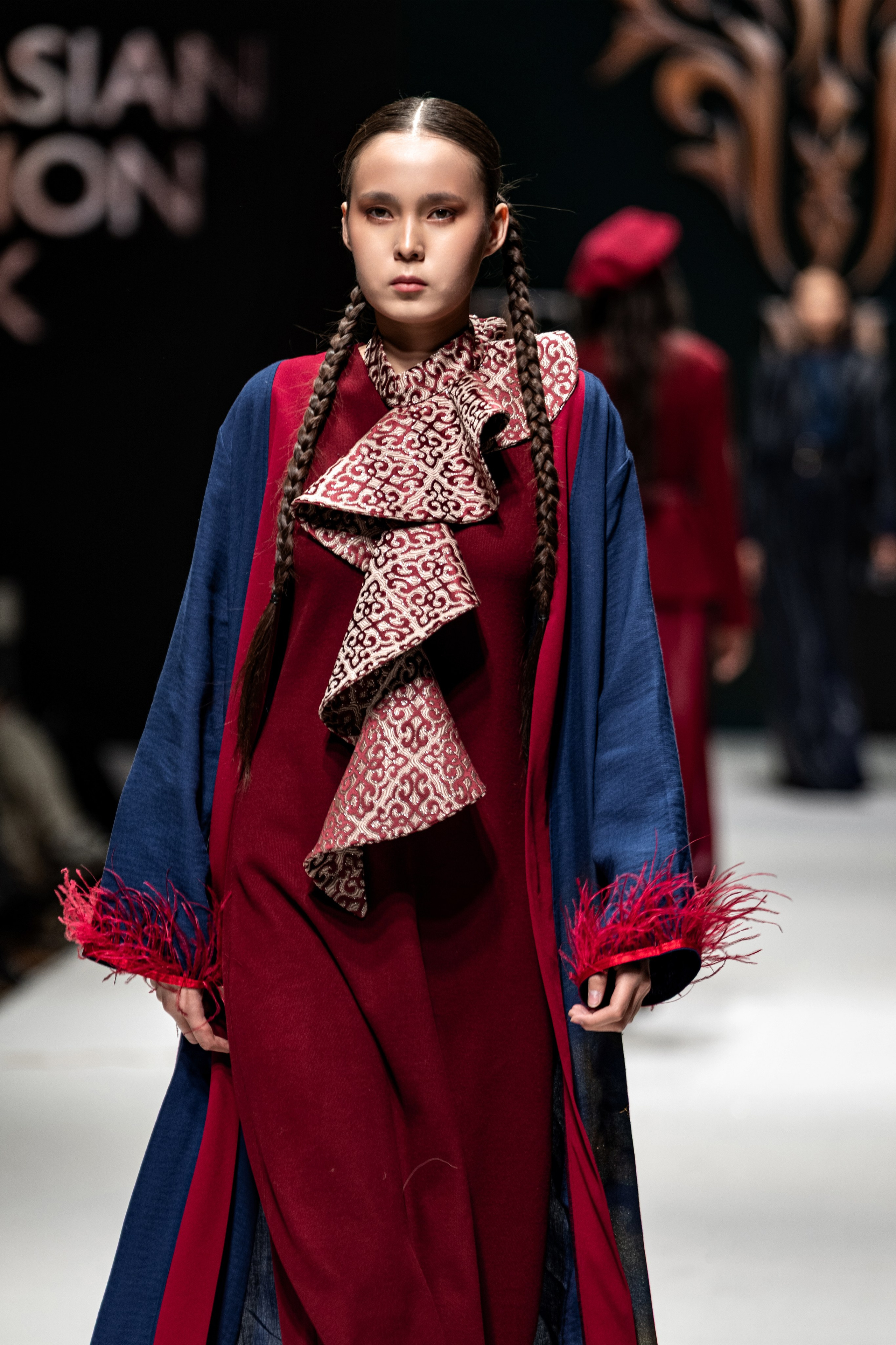 Fashion House TAMYR. Сайт Алматинского НЮ АРТ, будуар и фэшн фотографа Дениса Карпенко