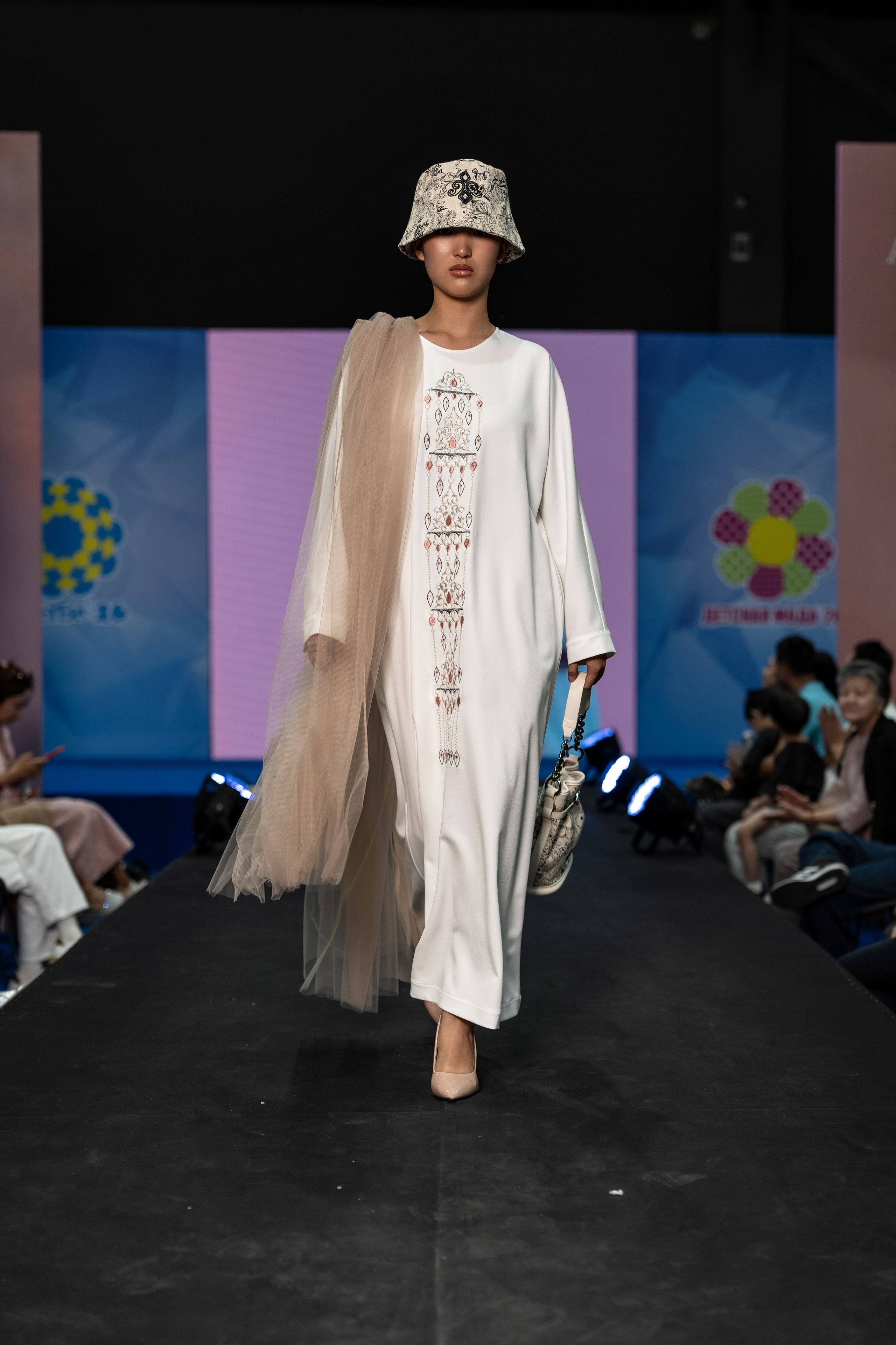 Brand Niyet dress