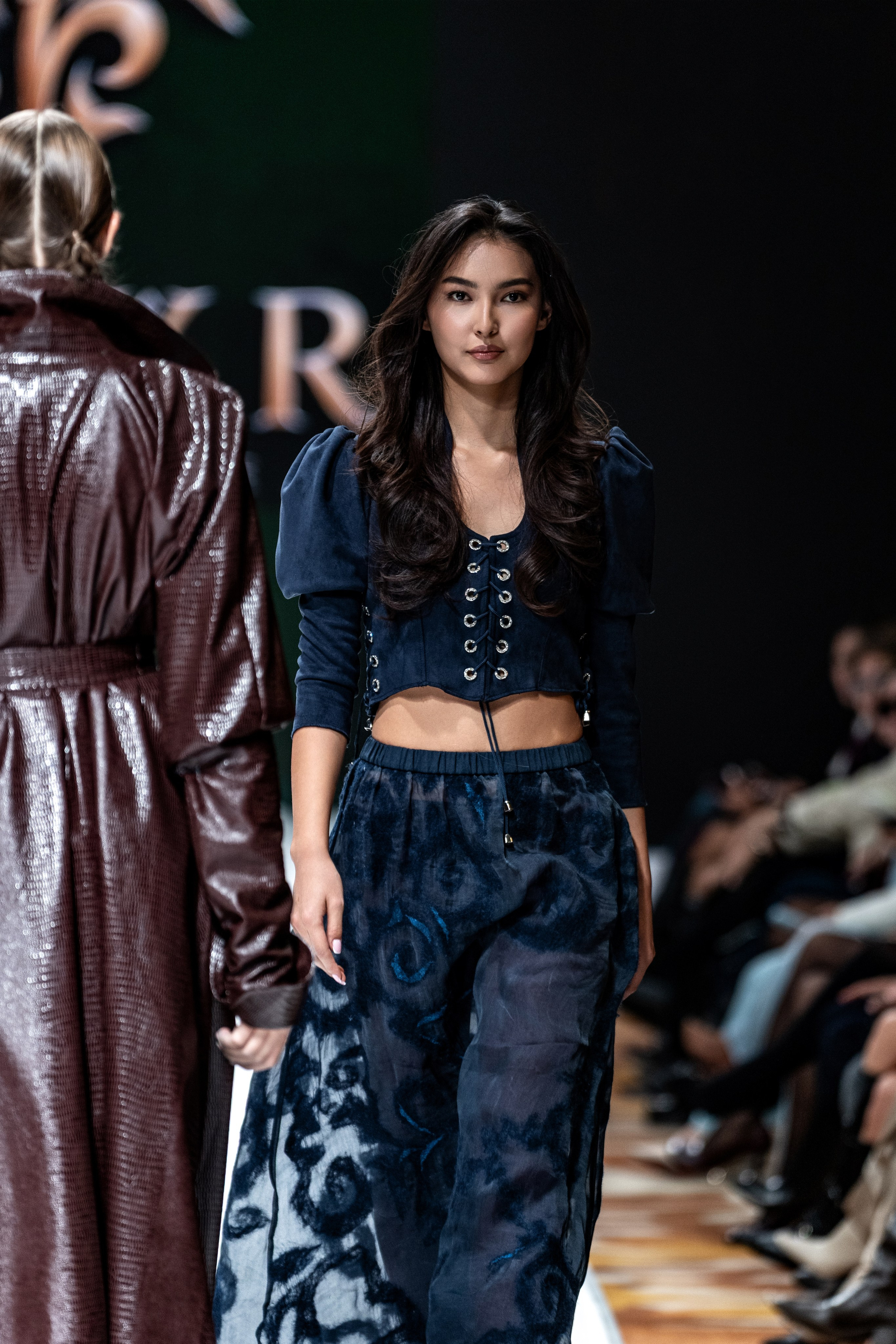 Fashion House TAMYR. Сайт Алматинского НЮ АРТ, будуар и фэшн фотографа Дениса Карпенко