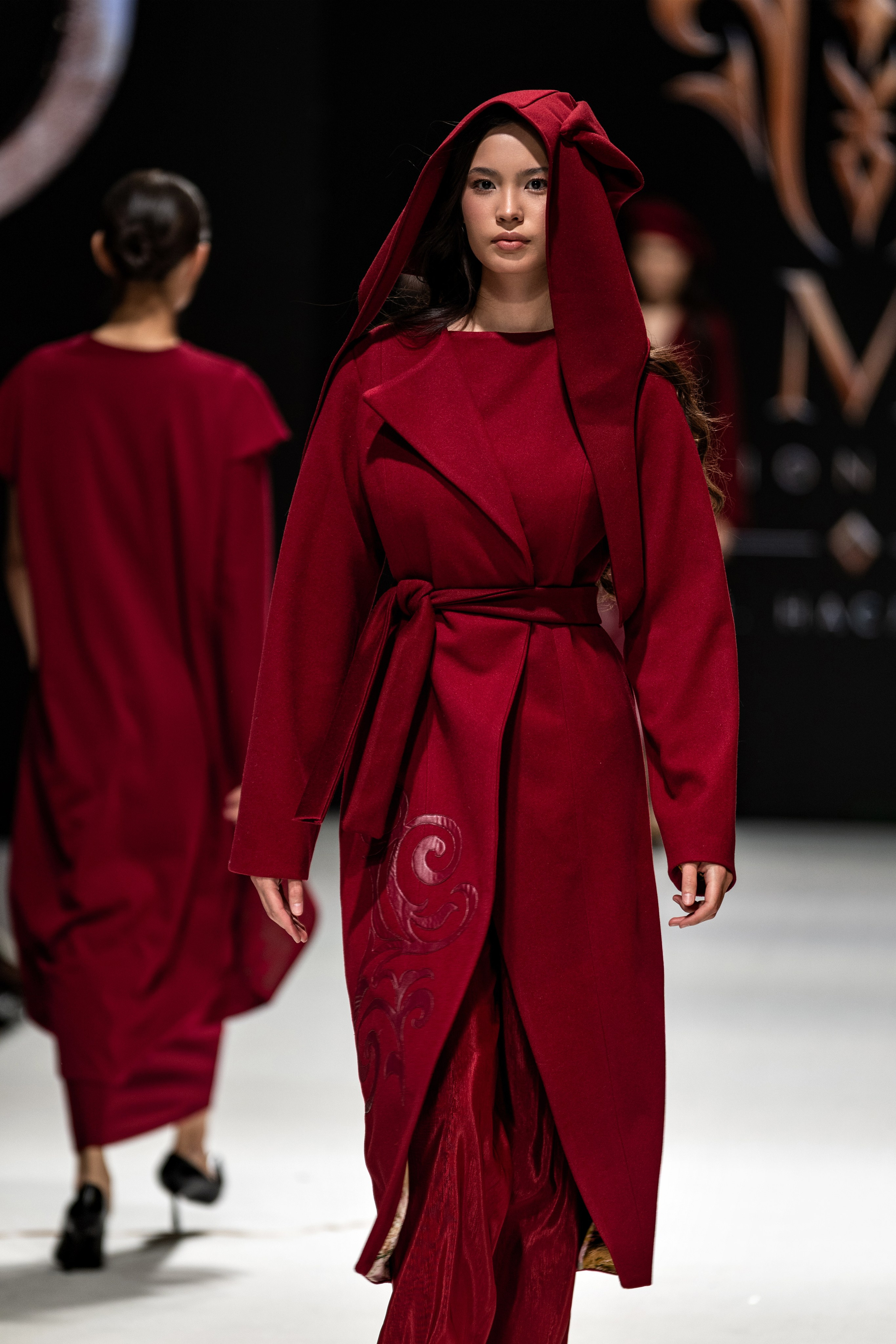 Fashion House TAMYR. Сайт Алматинского НЮ АРТ, будуар и фэшн фотографа Дениса Карпенко