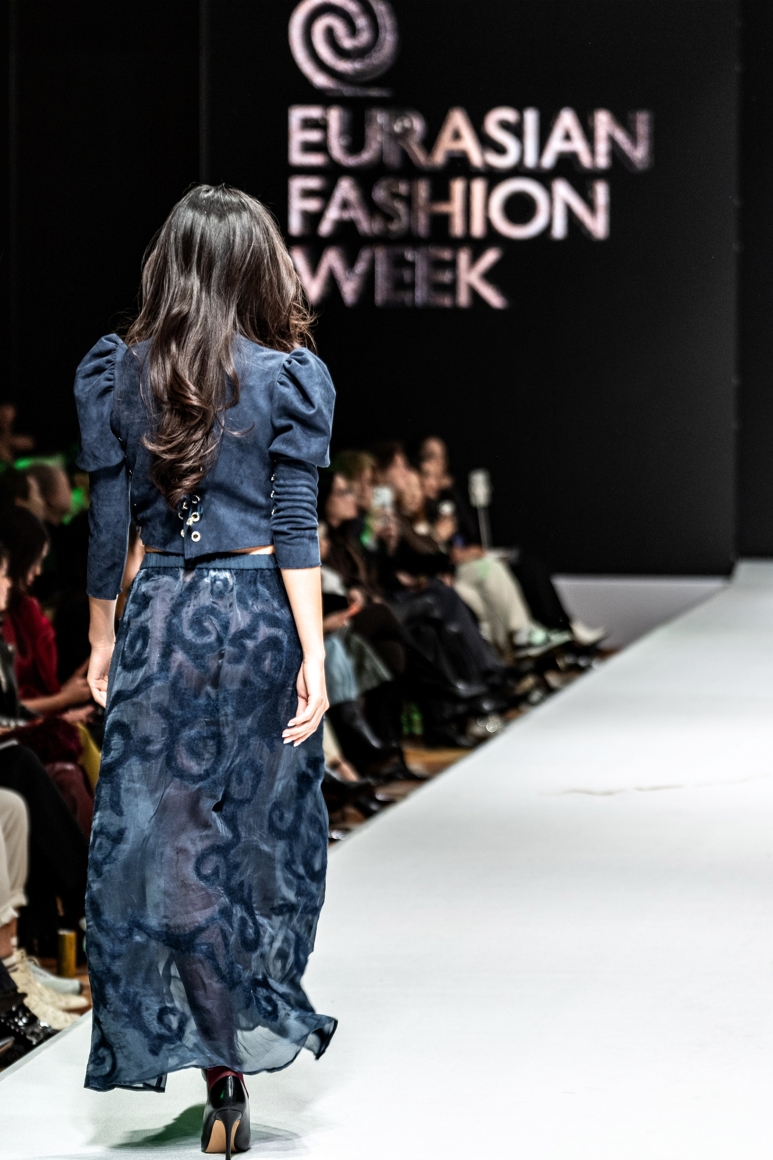 Fashion House TAMYR. Сайт Алматинского НЮ АРТ, будуар и фэшн фотографа Дениса Карпенко