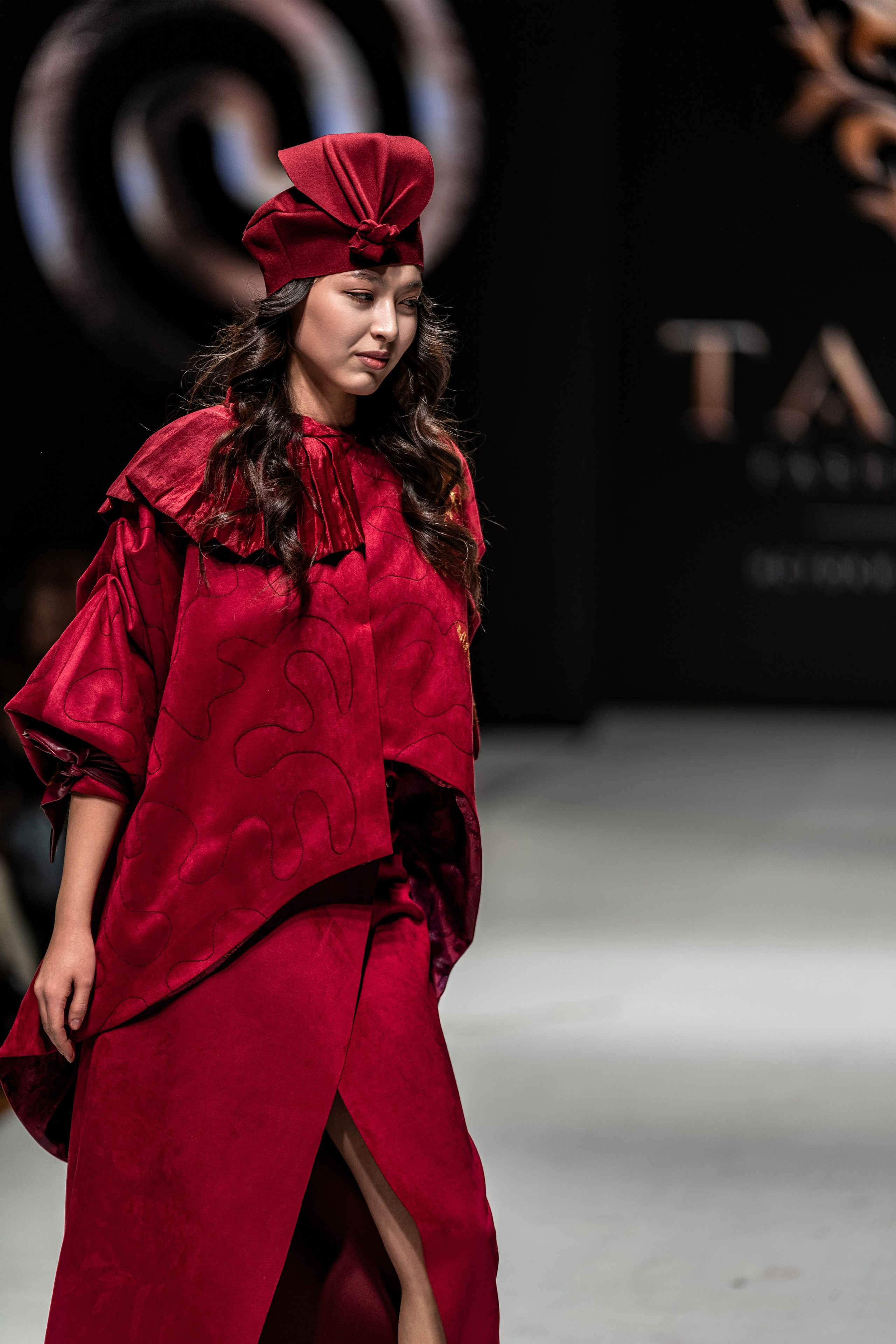 Fashion House TAMYR. Сайт Алматинского НЮ АРТ, будуар и фэшн фотографа Дениса Карпенко