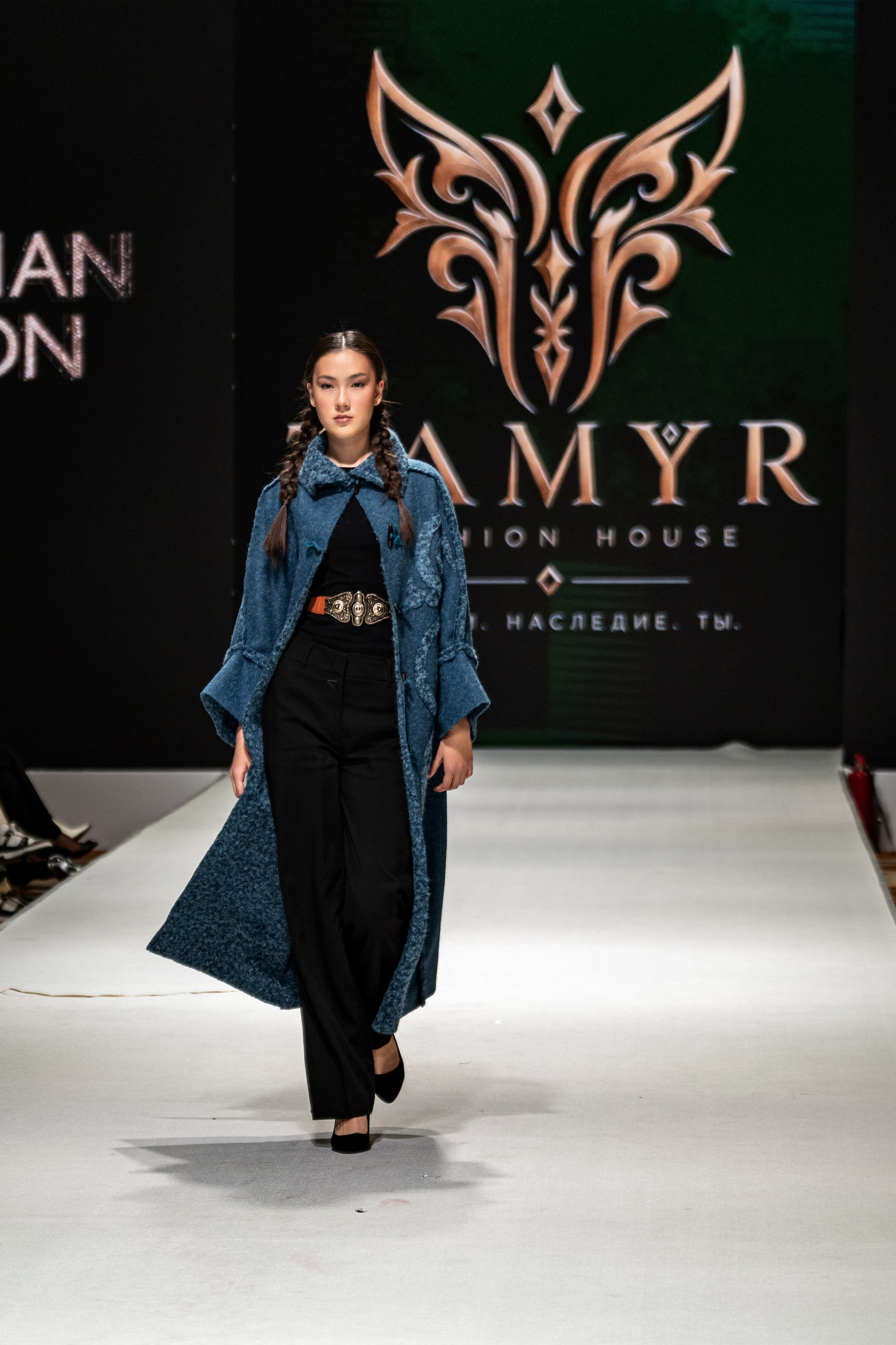 Fashion House TAMYR. Сайт Алматинского НЮ АРТ, будуар и фэшн фотографа Дениса Карпенко