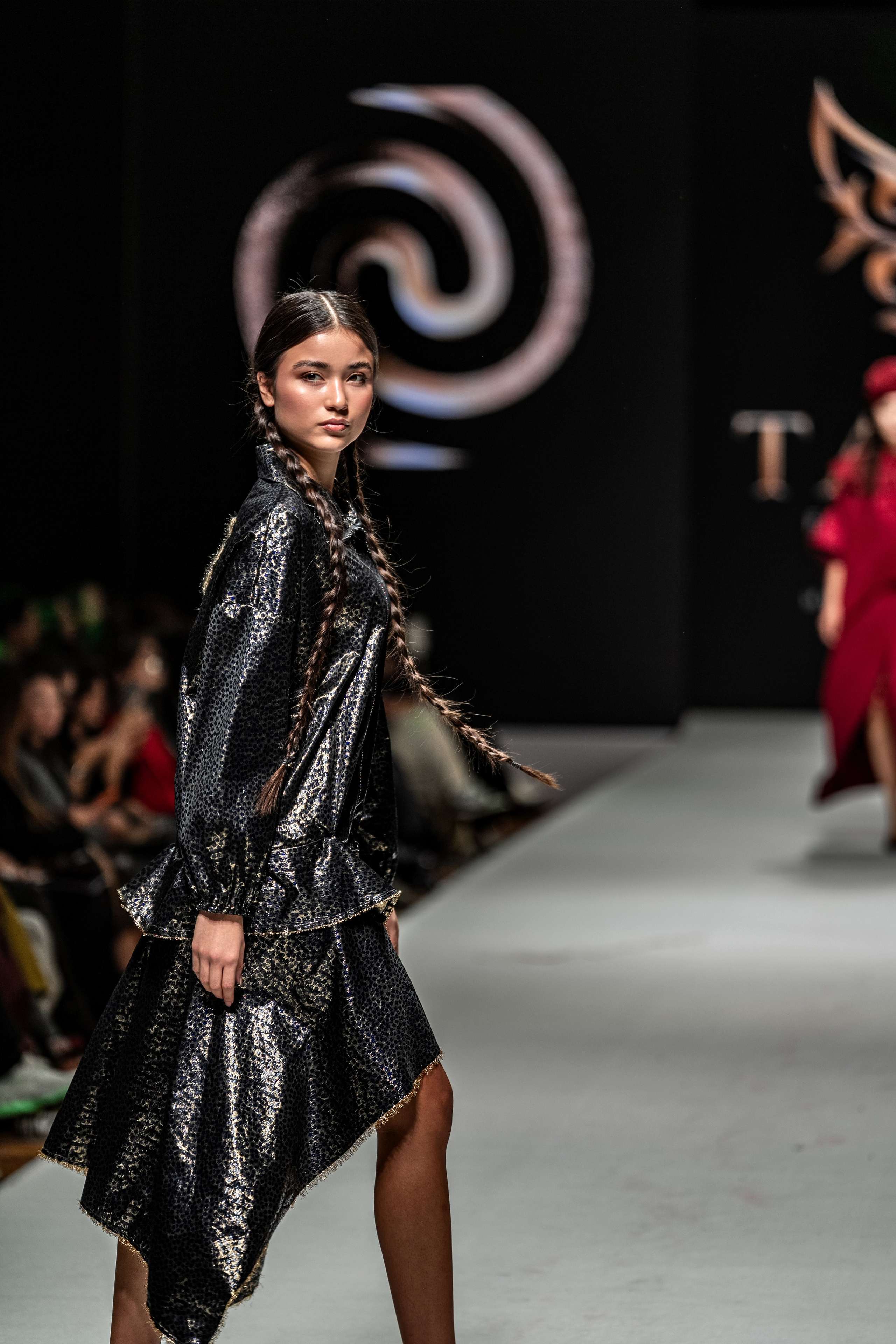 Fashion House TAMYR. Сайт Алматинского НЮ АРТ, будуар и фэшн фотографа Дениса Карпенко