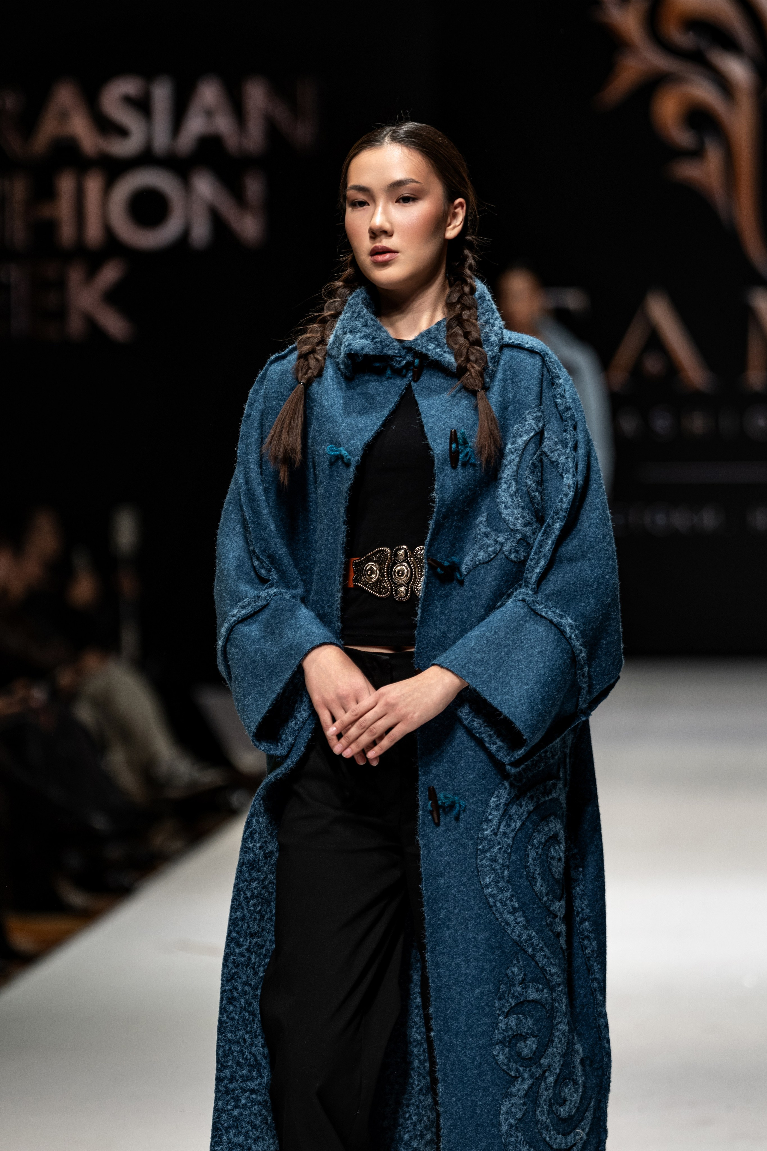 Fashion House TAMYR. Сайт Алматинского НЮ АРТ, будуар и фэшн фотографа Дениса Карпенко