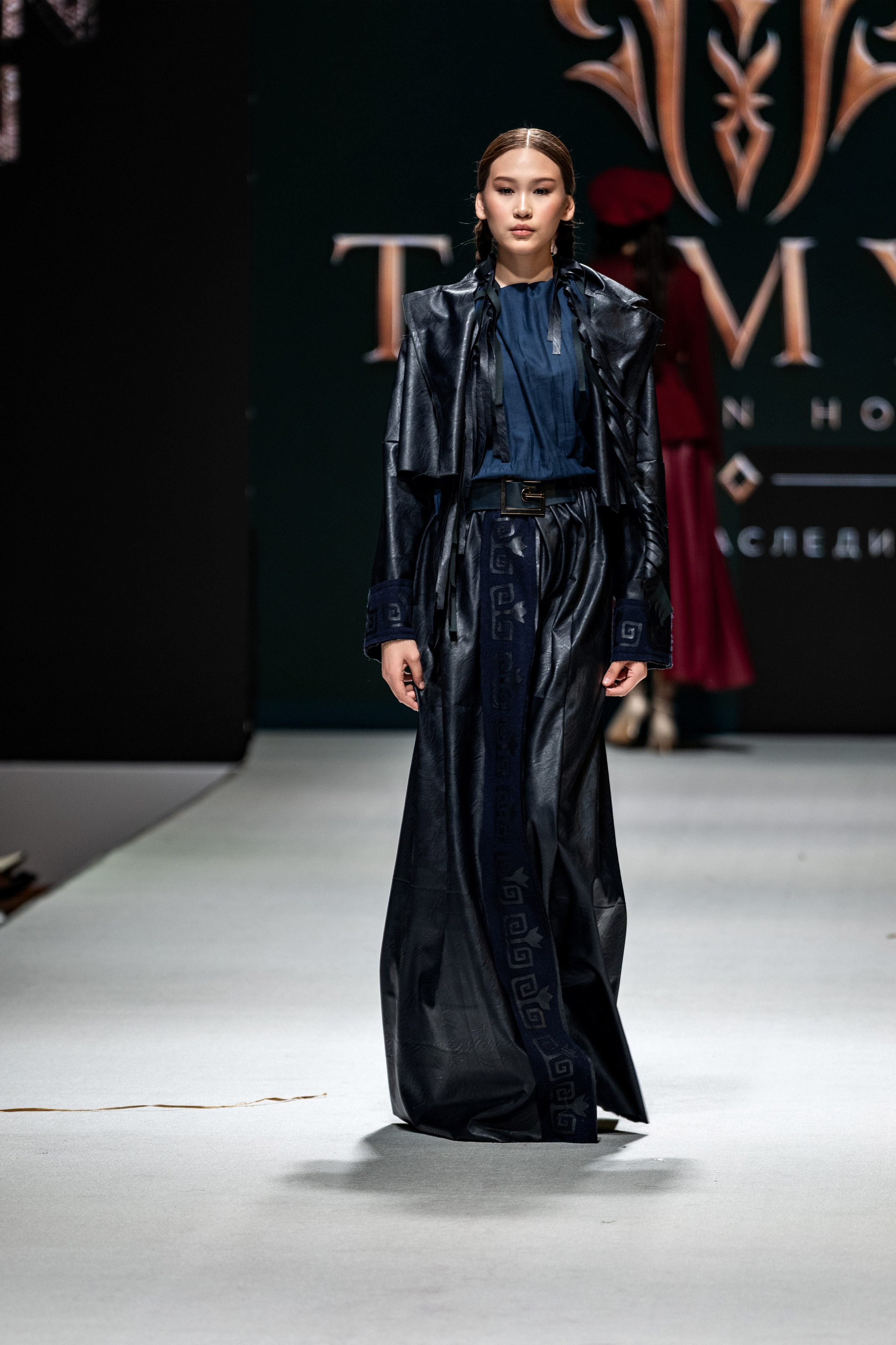 Fashion House TAMYR. Сайт Алматинского НЮ АРТ, будуар и фэшн фотографа Дениса Карпенко
