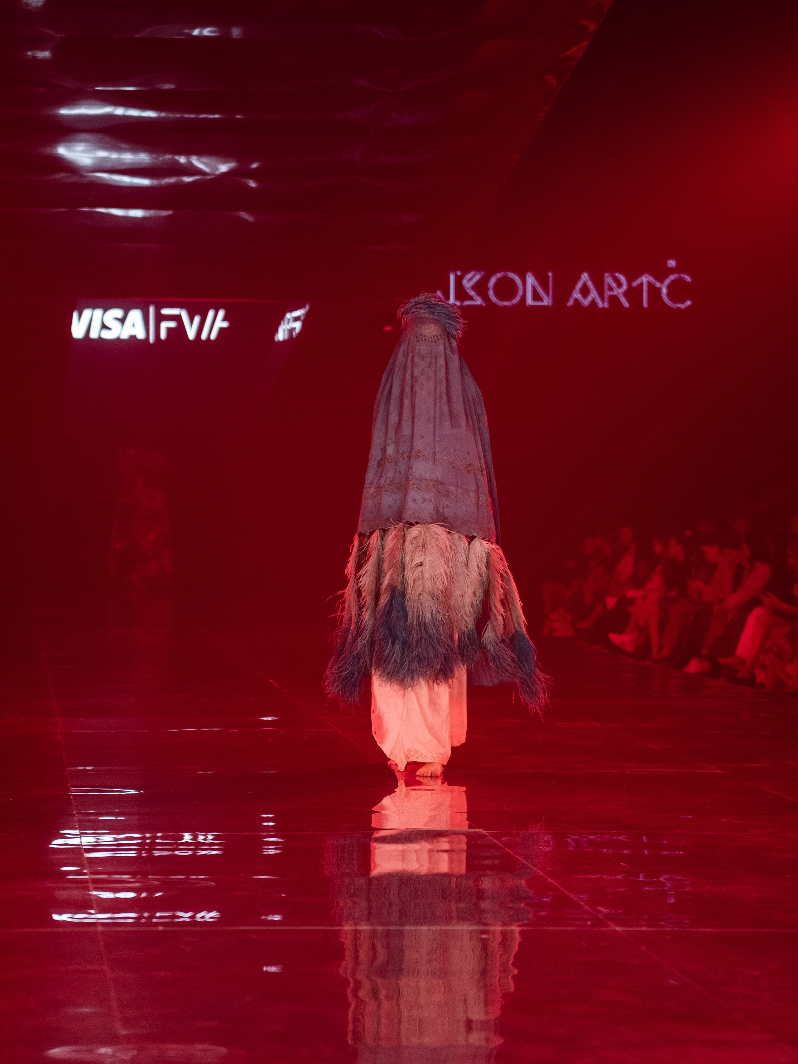 Visa Fashion week Maison Artc. Сайт Алматинского НЮ АРТ, будуар и фэшн фотографа Дениса Карпенко