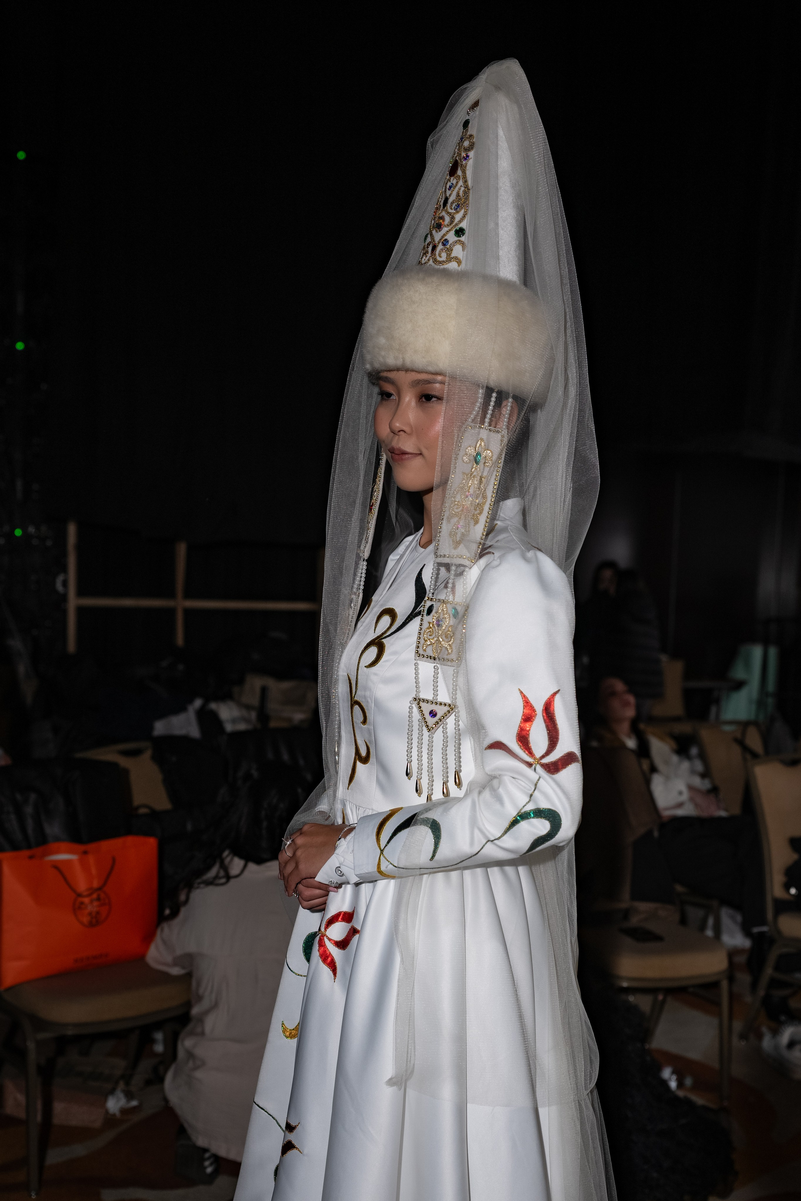Backstage. Сайт Алматинского НЮ АРТ, будуар и фэшн фотографа Дениса Карпенко