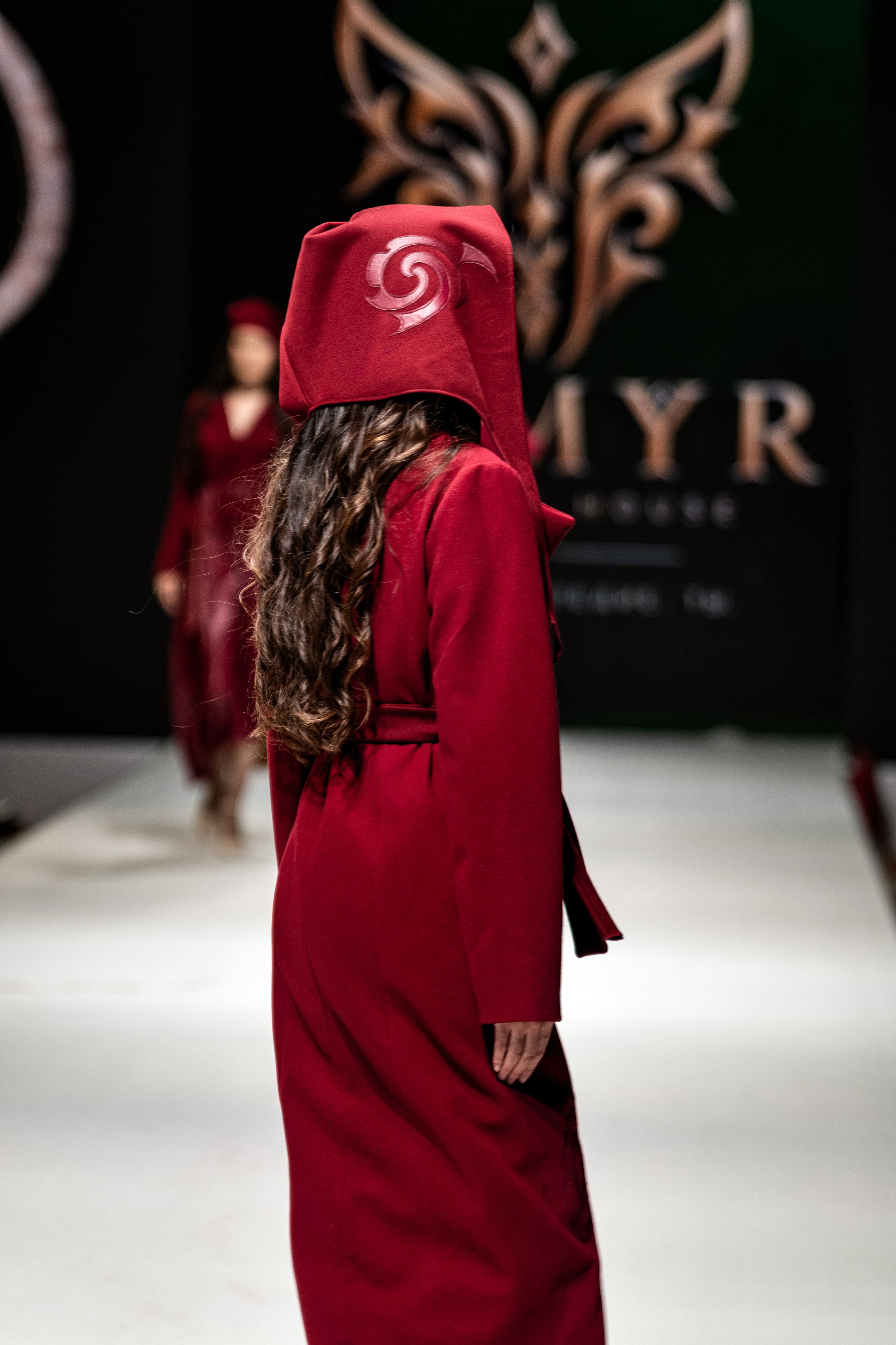 Fashion House TAMYR. Сайт Алматинского НЮ АРТ, будуар и фэшн фотографа Дениса Карпенко
