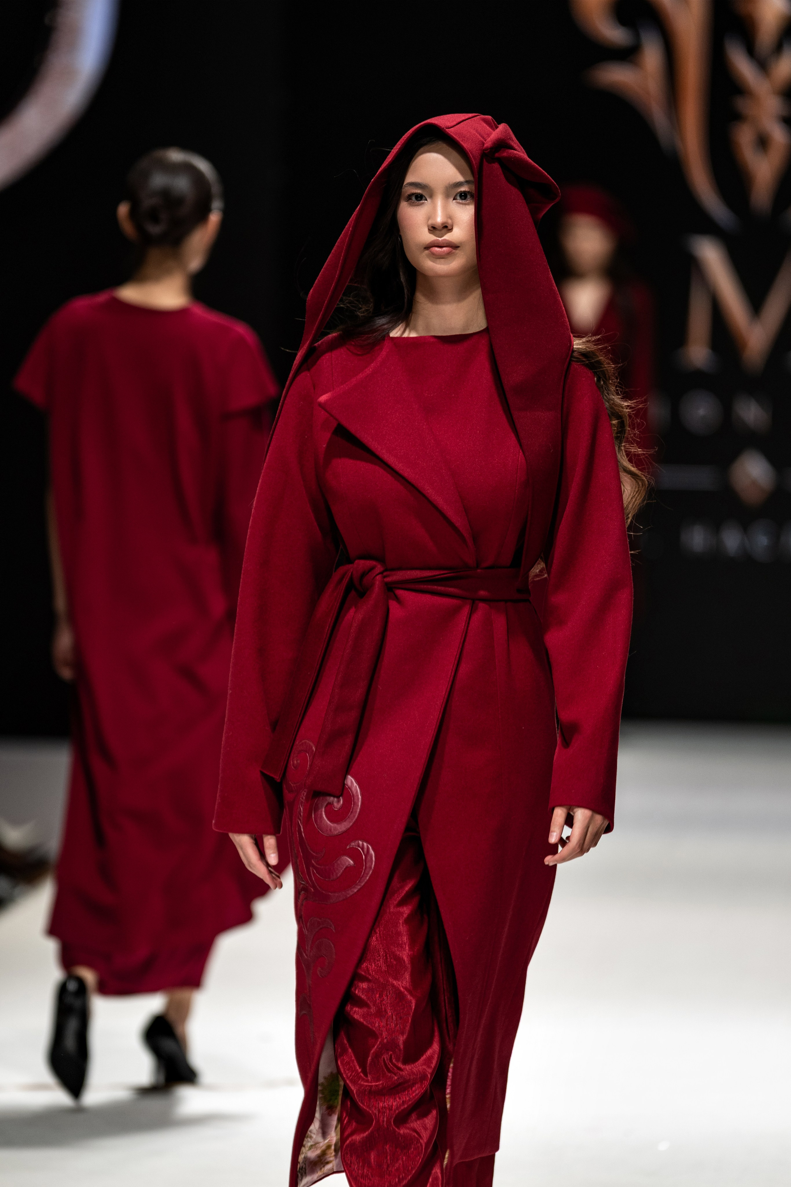 Fashion House TAMYR. Сайт Алматинского НЮ АРТ, будуар и фэшн фотографа Дениса Карпенко