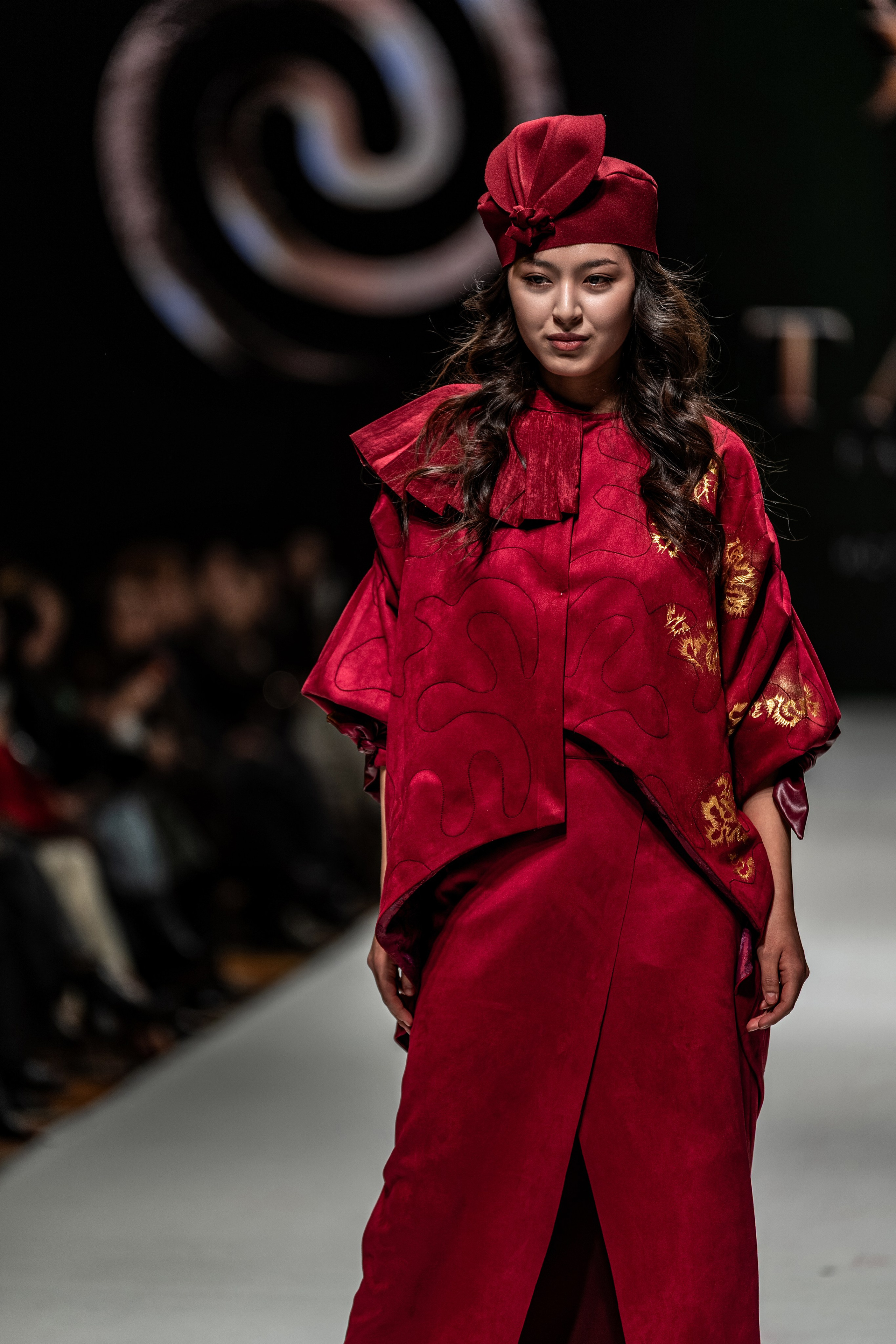 Fashion House TAMYR. Сайт Алматинского НЮ АРТ, будуар и фэшн фотографа Дениса Карпенко