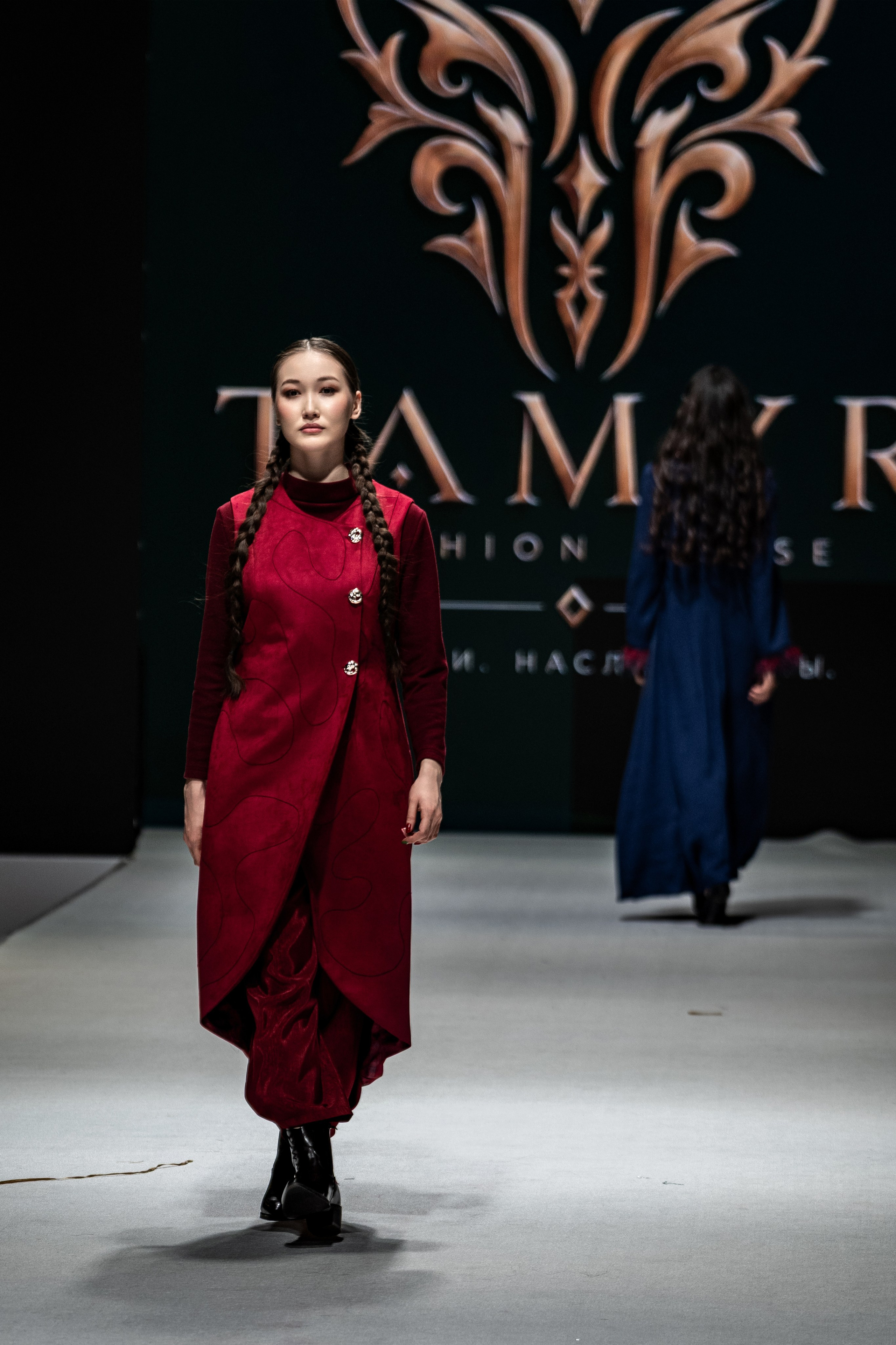 Fashion House TAMYR. Сайт Алматинского НЮ АРТ, будуар и фэшн фотографа Дениса Карпенко