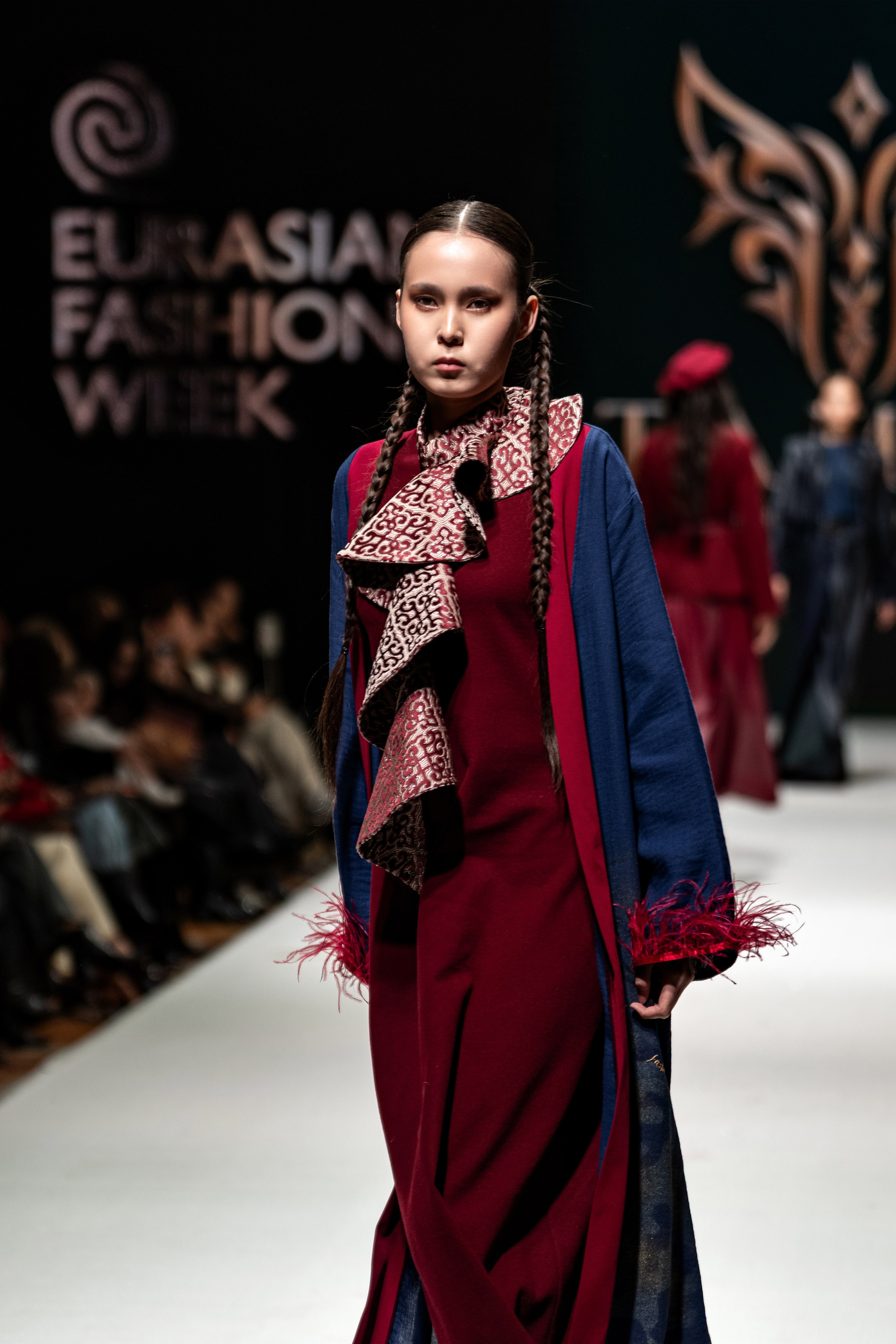 Fashion House TAMYR. Сайт Алматинского НЮ АРТ, будуар и фэшн фотографа Дениса Карпенко