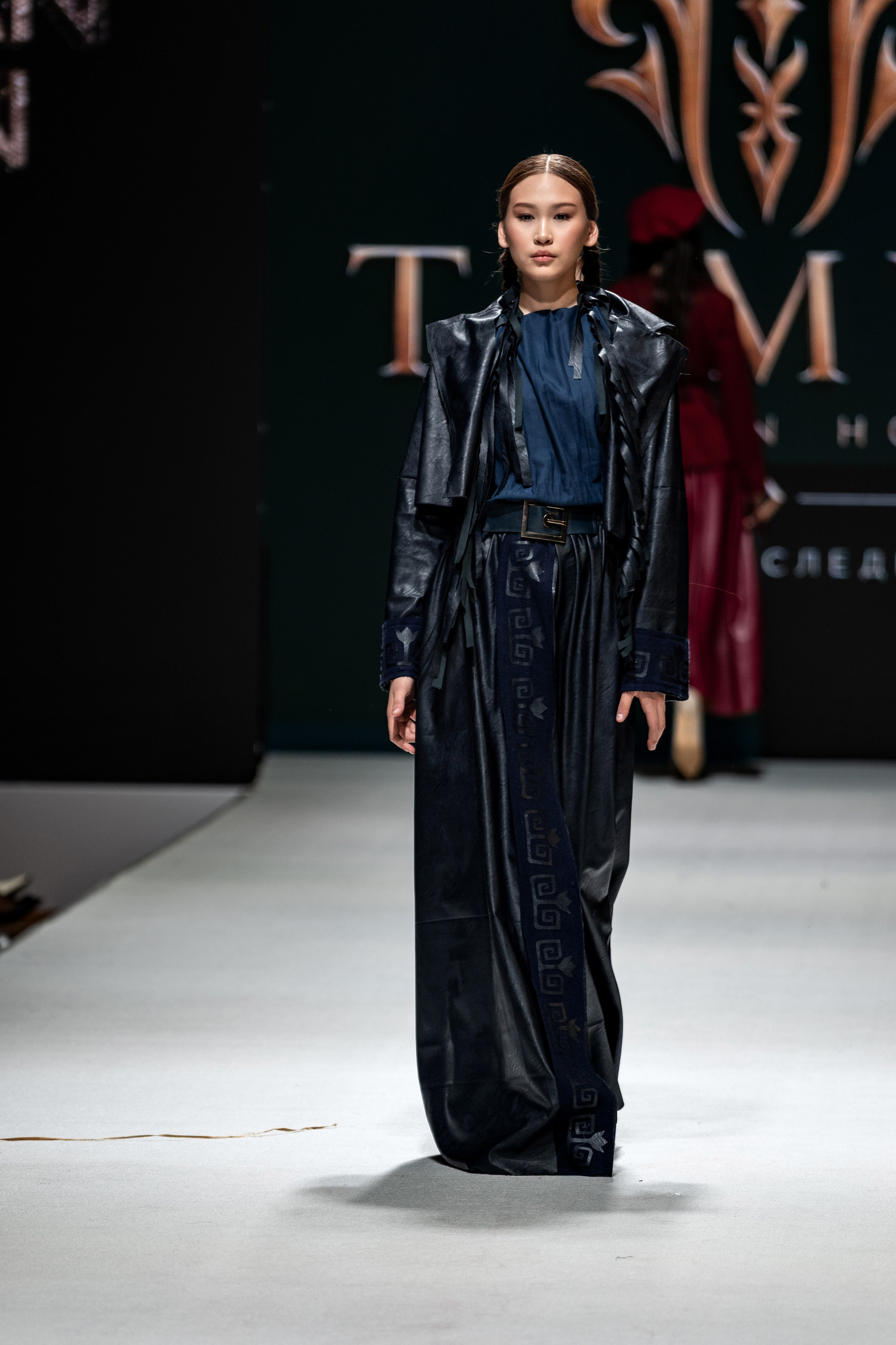 Fashion House TAMYR. Сайт Алматинского НЮ АРТ, будуар и фэшн фотографа Дениса Карпенко