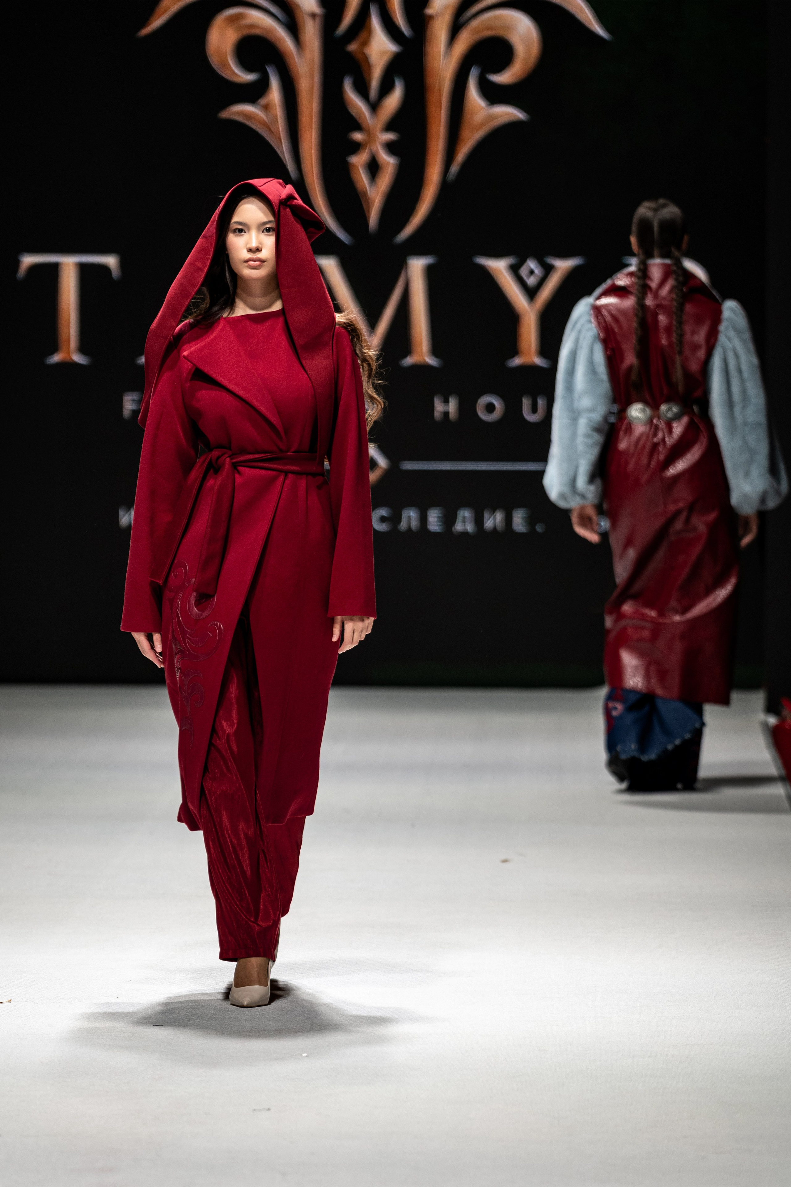 Fashion House TAMYR. Сайт Алматинского НЮ АРТ, будуар и фэшн фотографа Дениса Карпенко