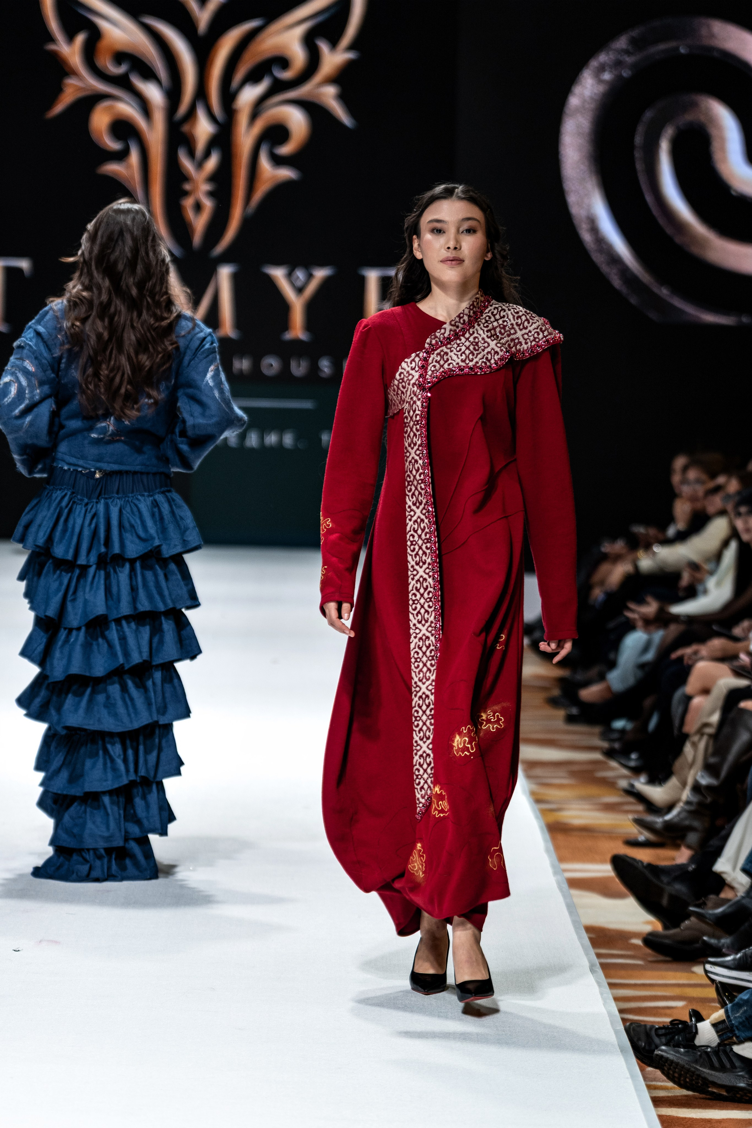 Fashion House TAMYR. Сайт Алматинского НЮ АРТ, будуар и фэшн фотографа Дениса Карпенко