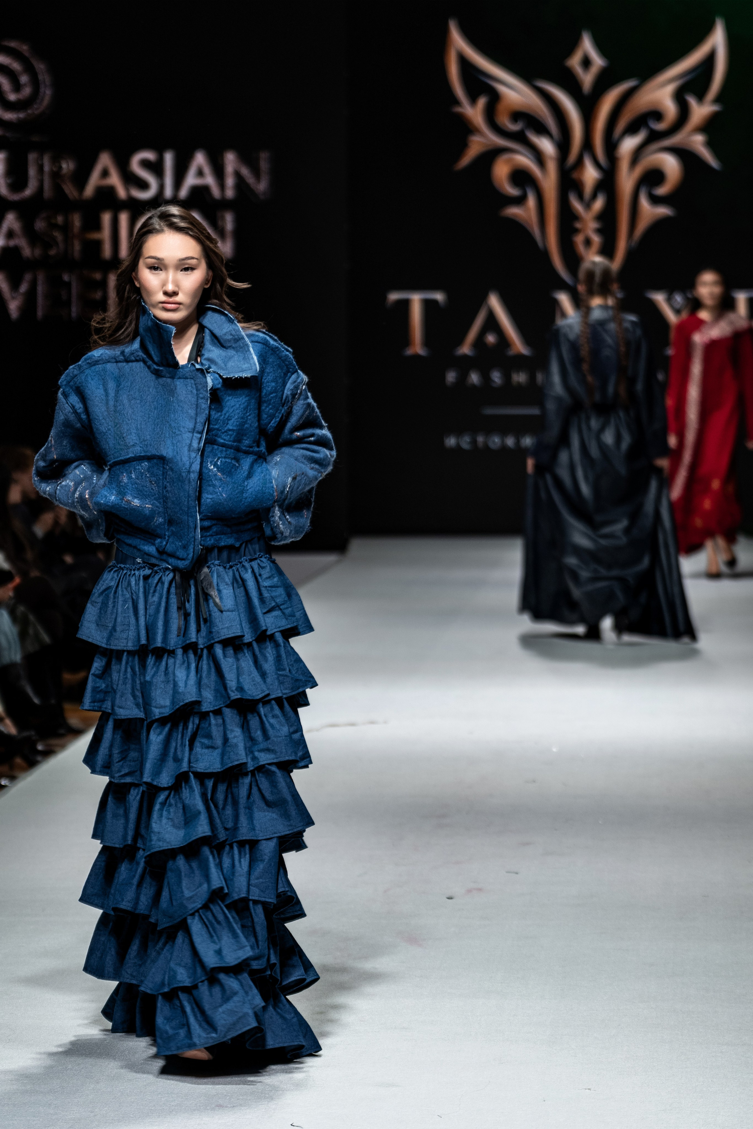 Fashion House TAMYR. Сайт Алматинского НЮ АРТ, будуар и фэшн фотографа Дениса Карпенко