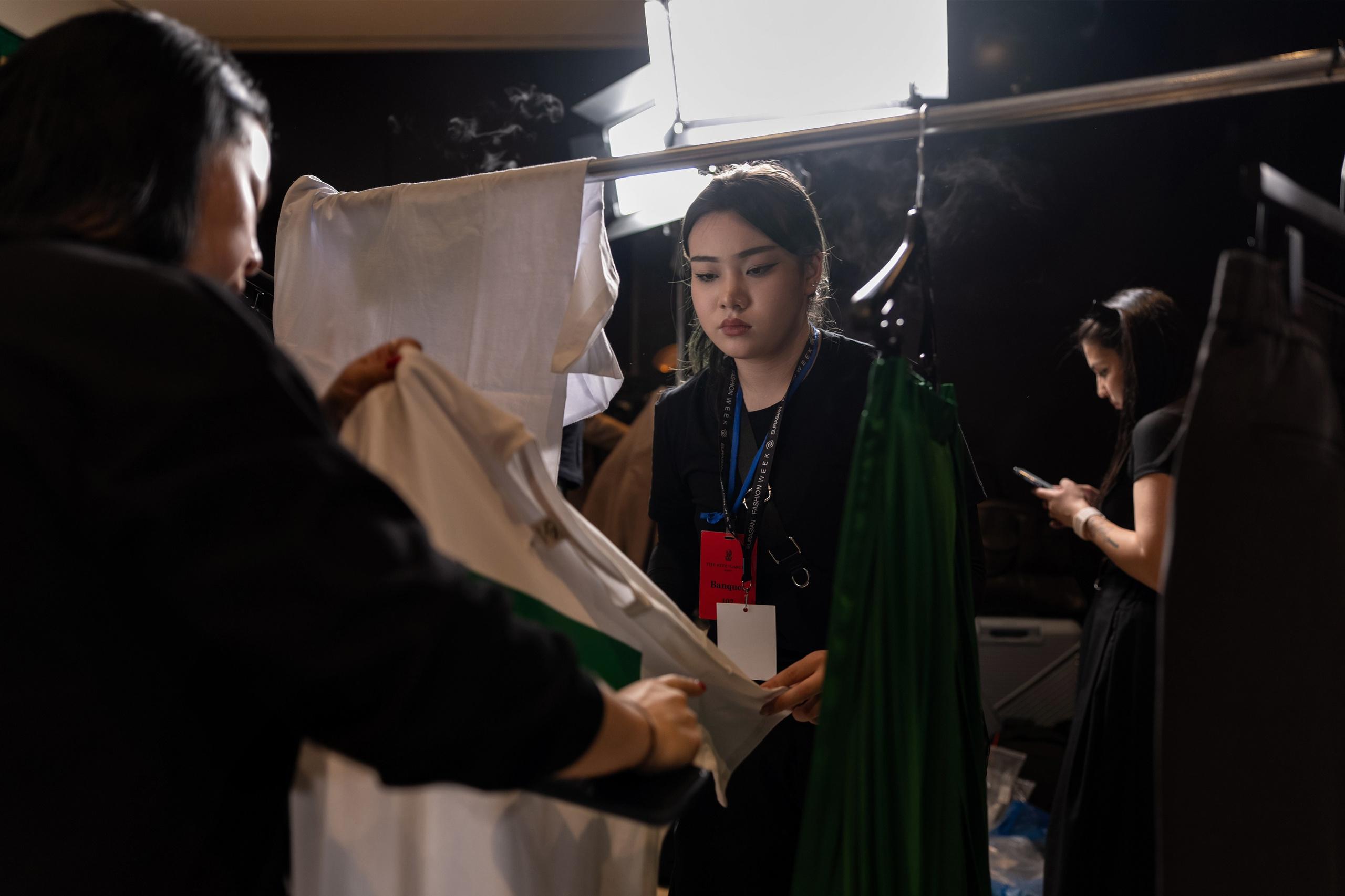 Backstage. Сайт Алматинского НЮ АРТ, будуар и фэшн фотографа Дениса Карпенко