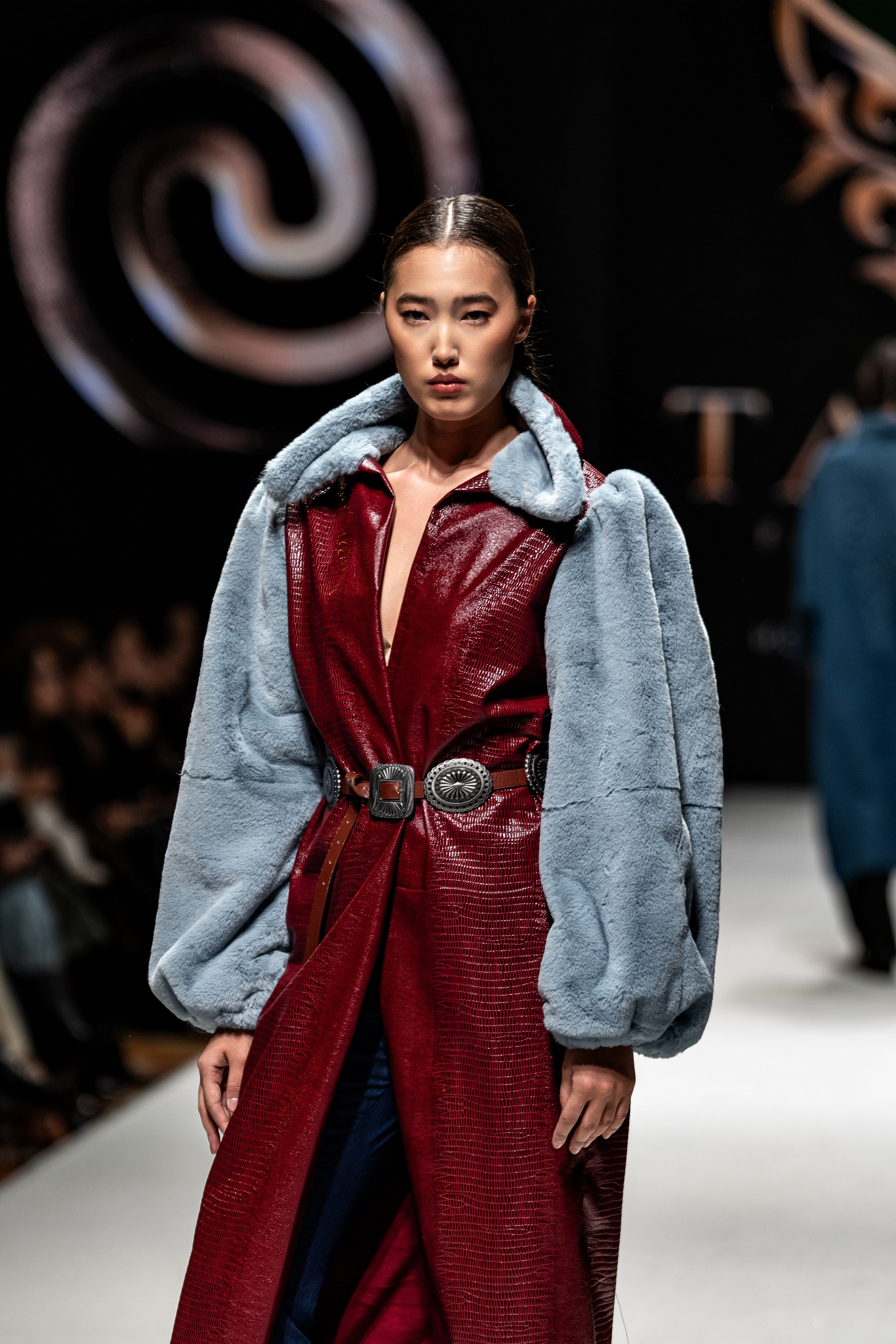 Fashion House TAMYR. Сайт Алматинского НЮ АРТ, будуар и фэшн фотографа Дениса Карпенко