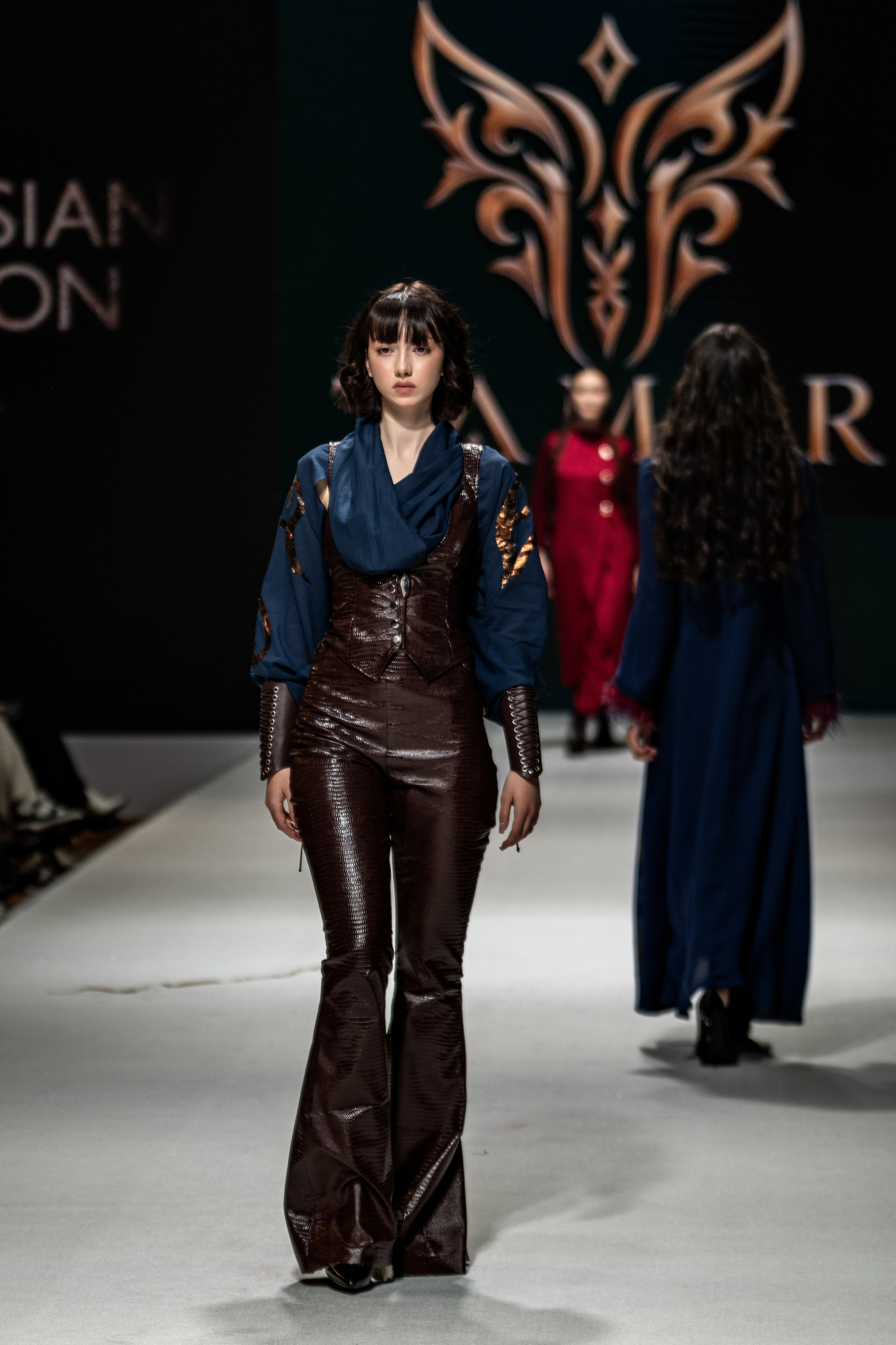 Fashion House TAMYR. Сайт Алматинского НЮ АРТ, будуар и фэшн фотографа Дениса Карпенко