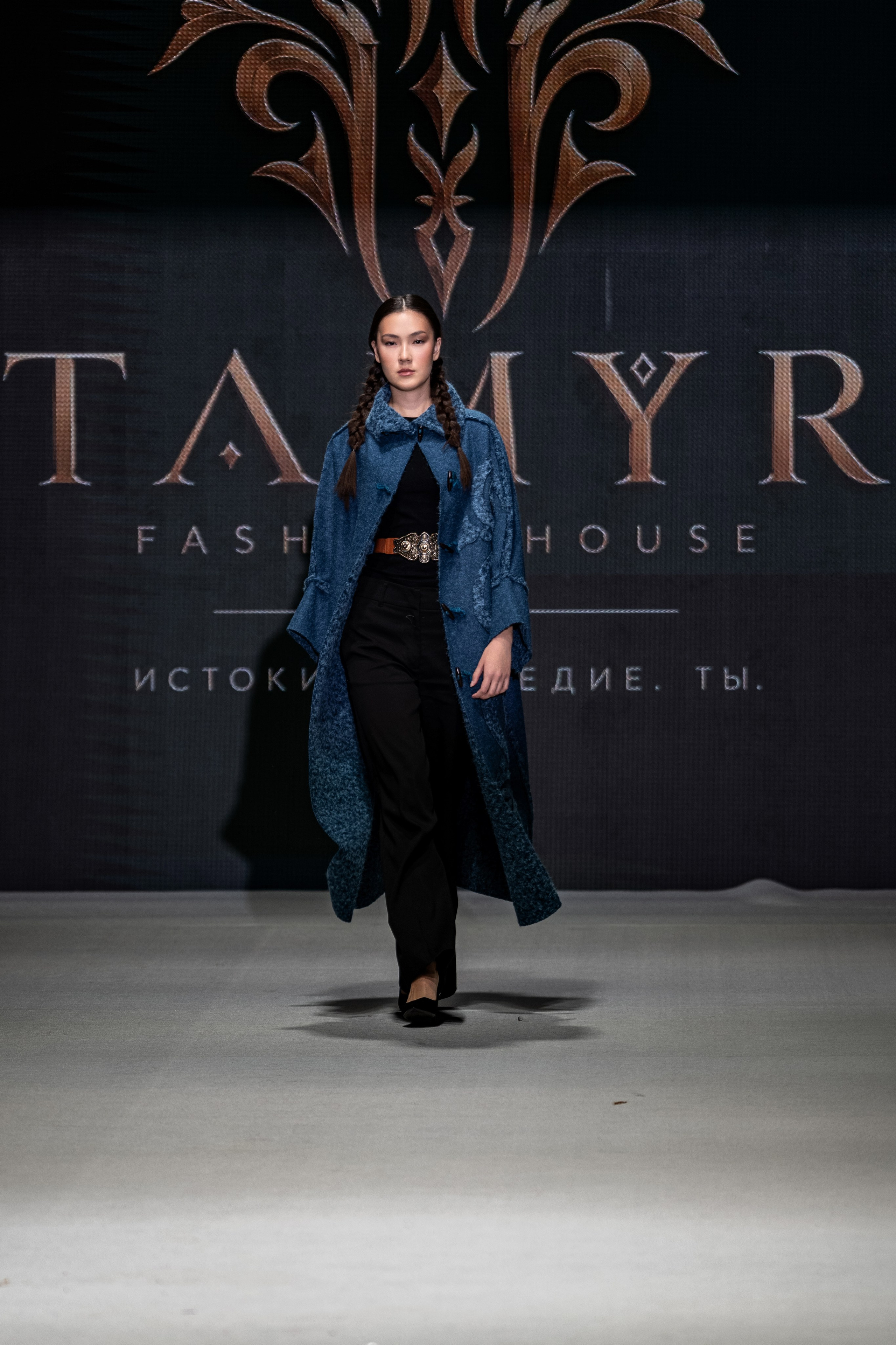Fashion House TAMYR. Сайт Алматинского НЮ АРТ, будуар и фэшн фотографа Дениса Карпенко