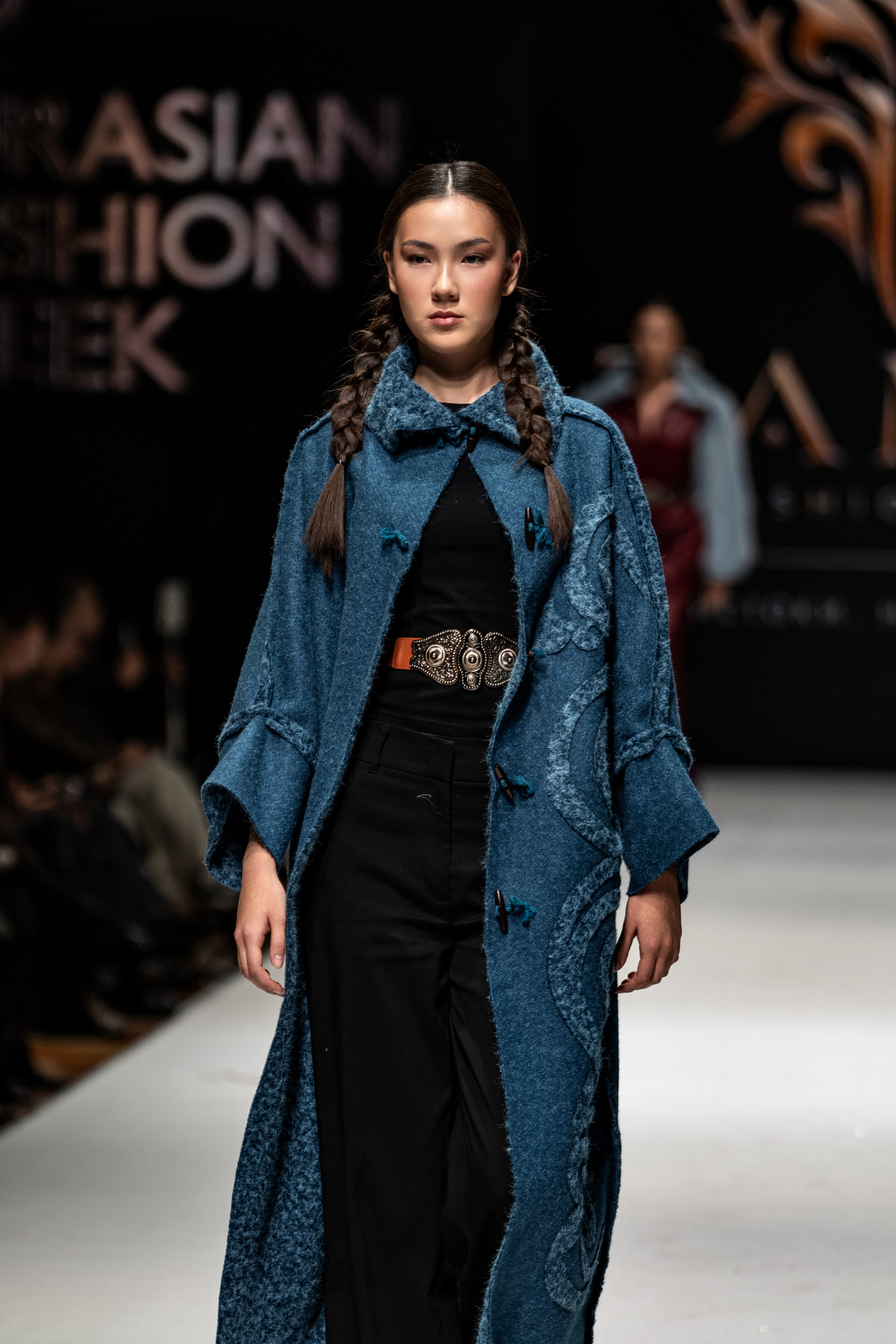 Fashion House TAMYR. Сайт Алматинского НЮ АРТ, будуар и фэшн фотографа Дениса Карпенко