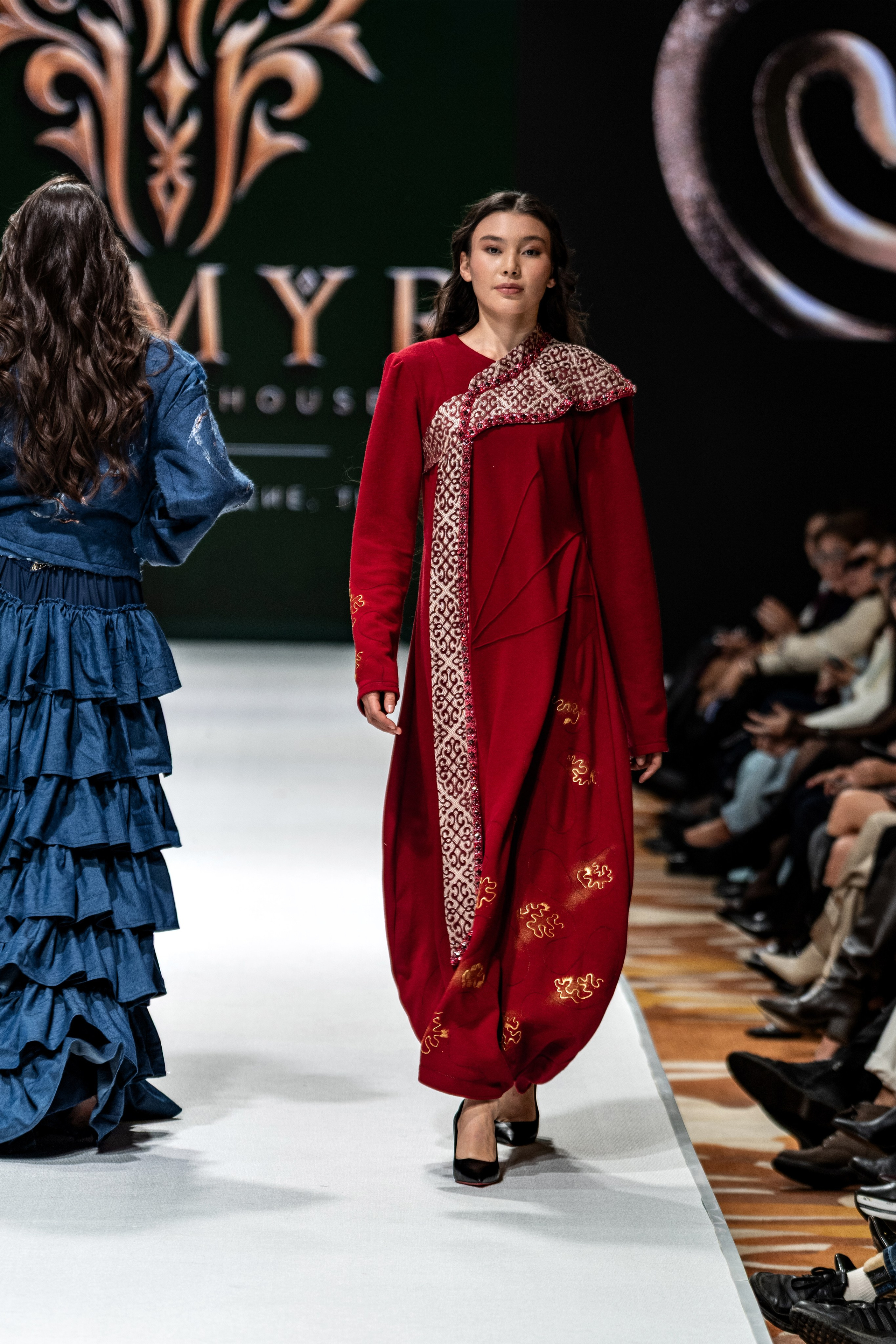 Fashion House TAMYR. Сайт Алматинского НЮ АРТ, будуар и фэшн фотографа Дениса Карпенко