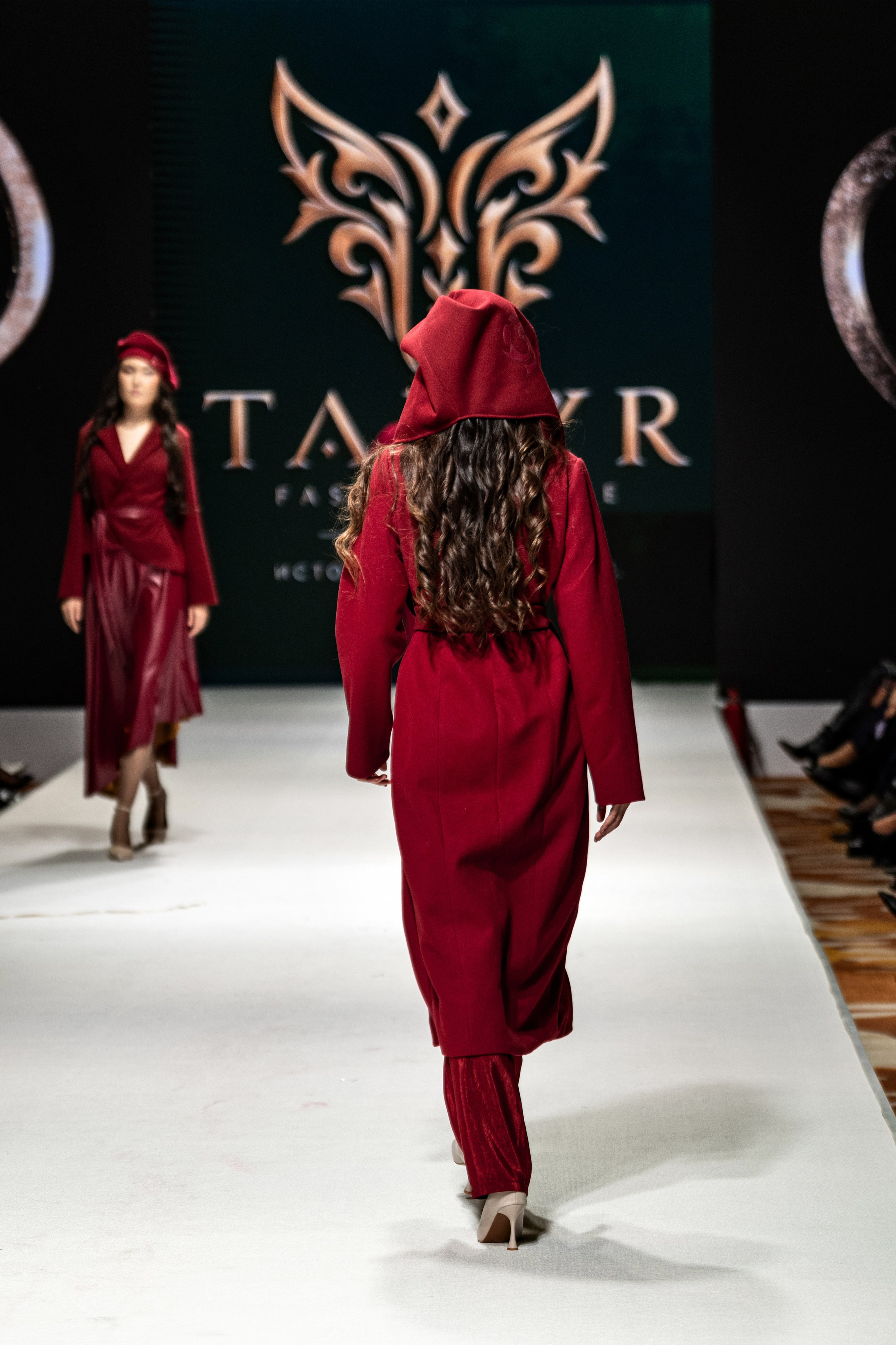 Fashion House TAMYR. Сайт Алматинского НЮ АРТ, будуар и фэшн фотографа Дениса Карпенко