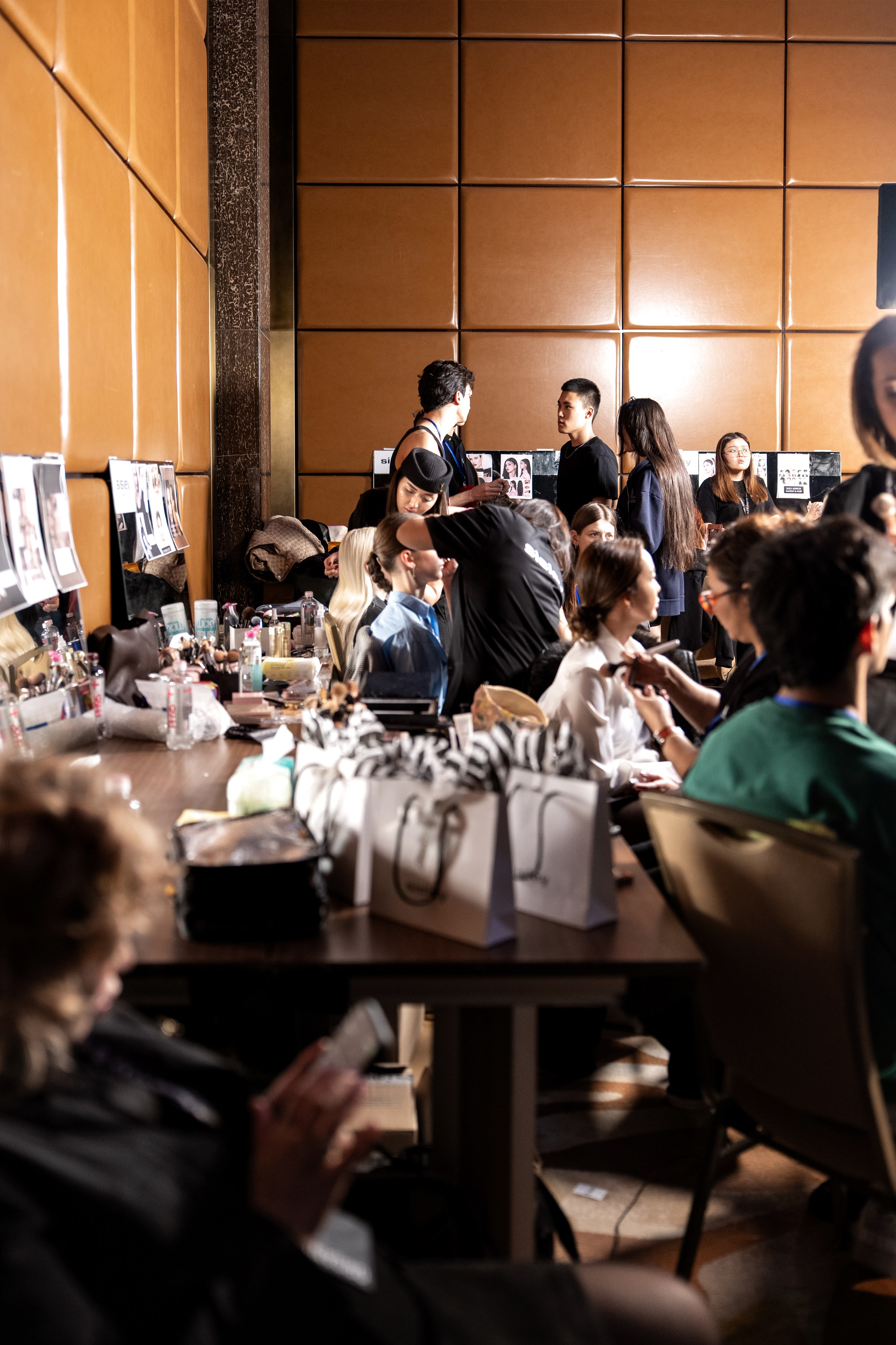 Backstage. Сайт Алматинского НЮ АРТ, будуар и фэшн фотографа Дениса Карпенко