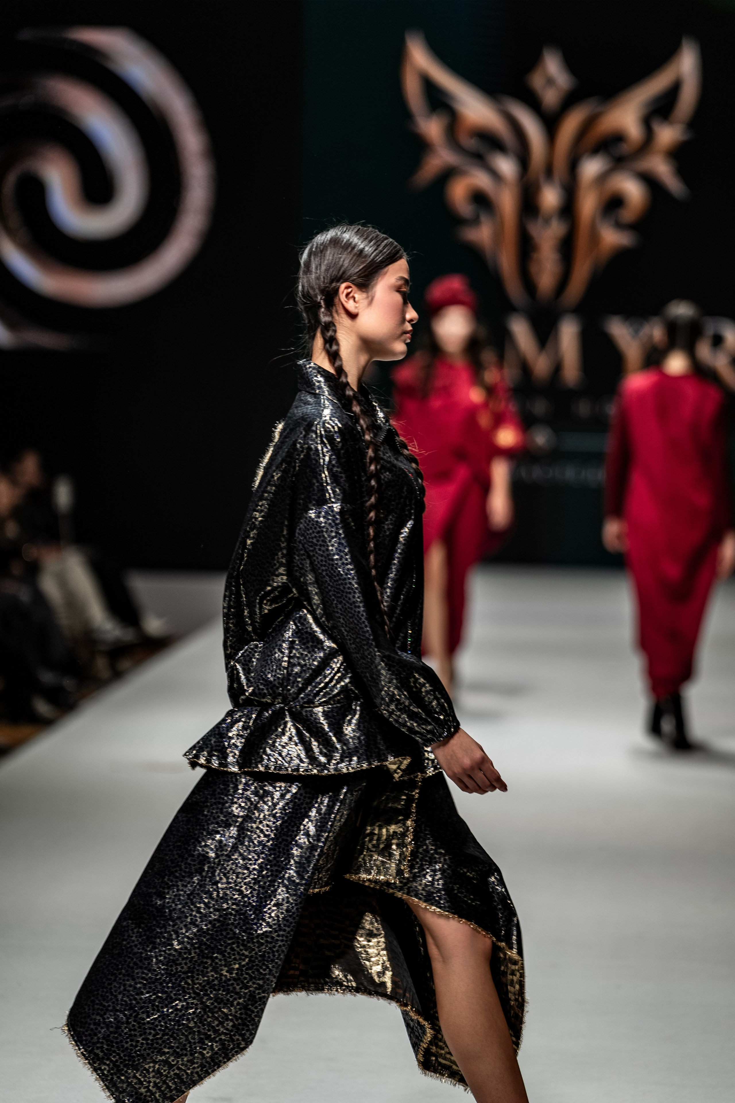 Fashion House TAMYR. Сайт Алматинского НЮ АРТ, будуар и фэшн фотографа Дениса Карпенко