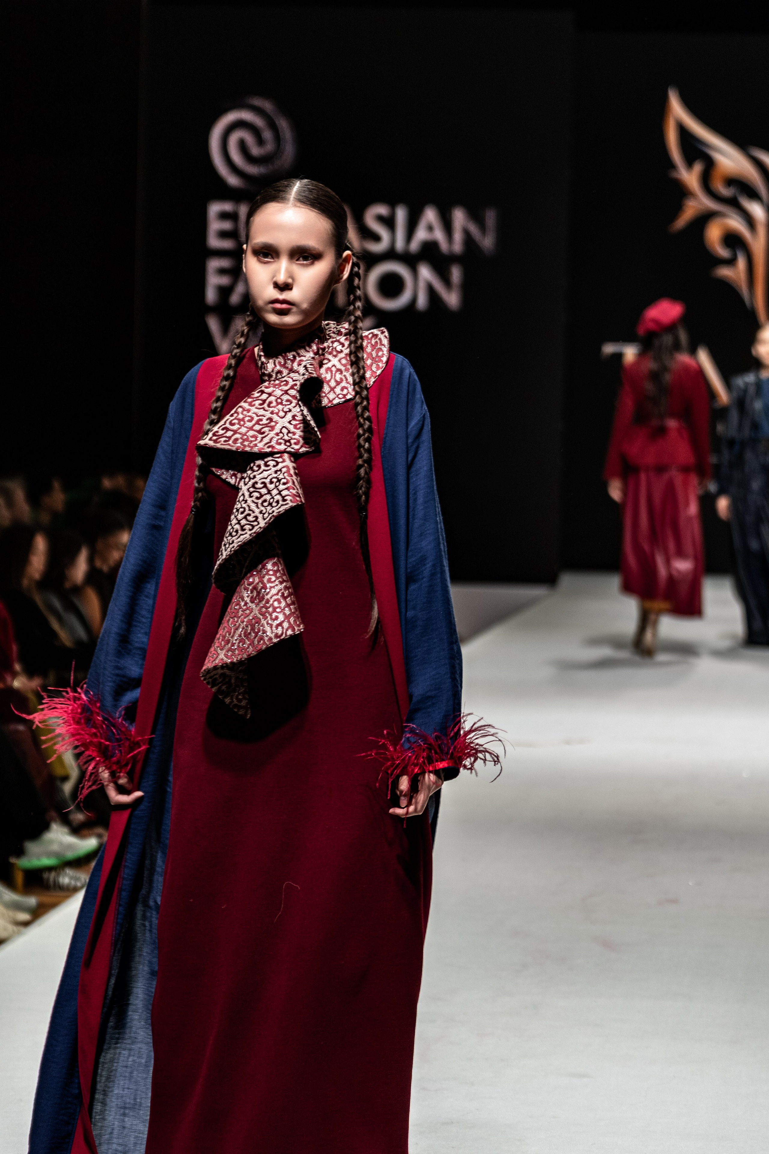 Fashion House TAMYR. Сайт Алматинского НЮ АРТ, будуар и фэшн фотографа Дениса Карпенко