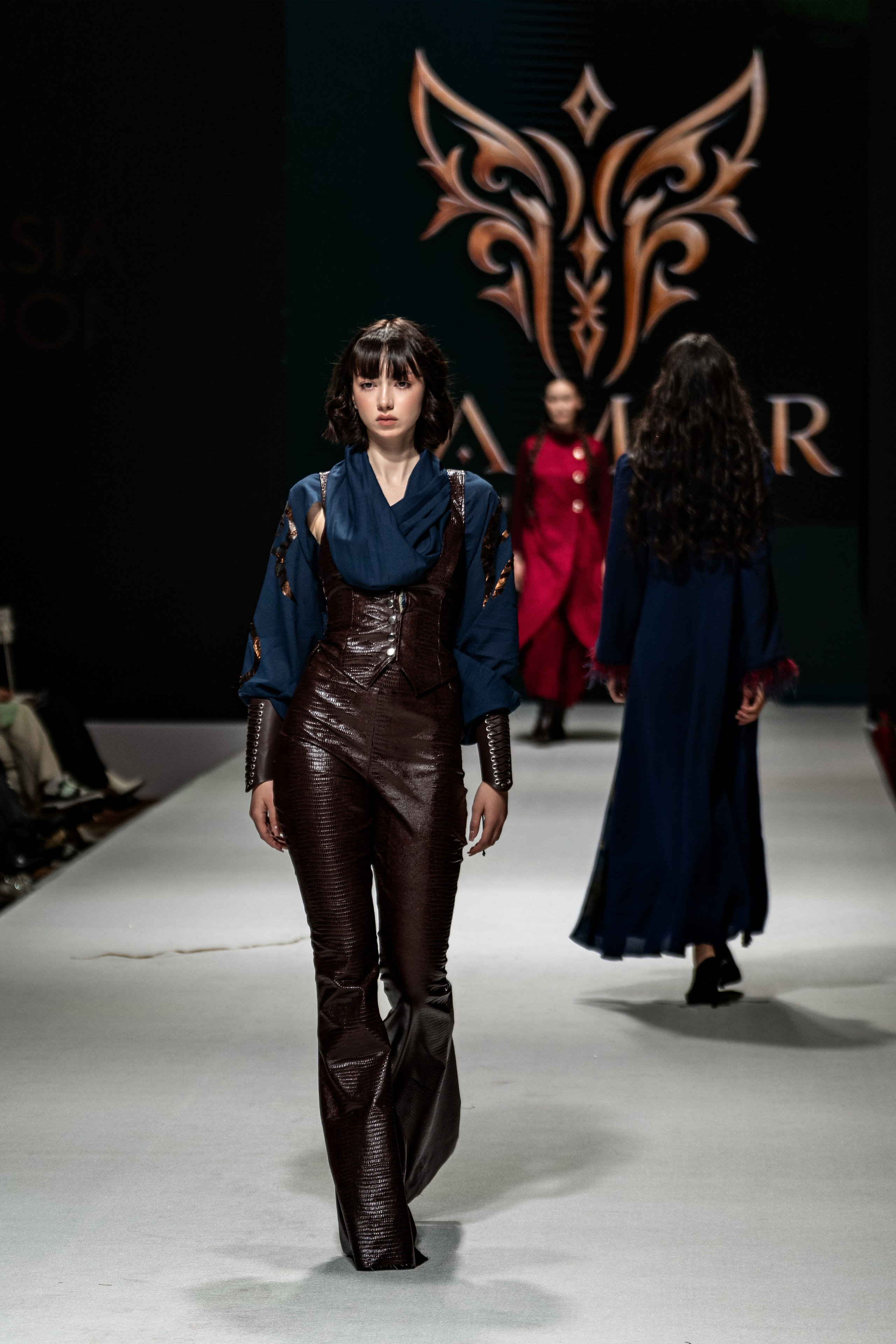 Fashion House TAMYR. Сайт Алматинского НЮ АРТ, будуар и фэшн фотографа Дениса Карпенко
