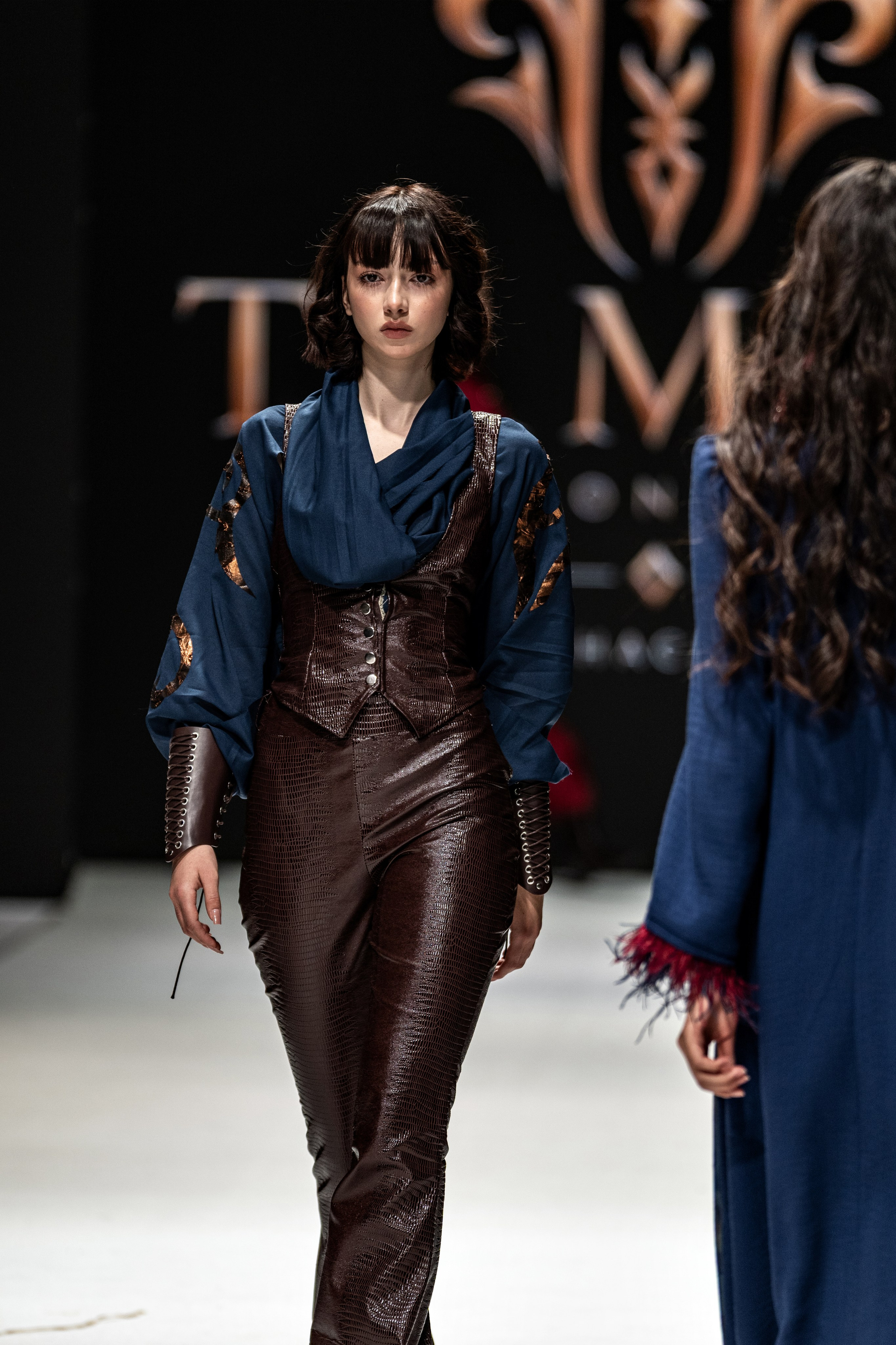 Fashion House TAMYR. Сайт Алматинского НЮ АРТ, будуар и фэшн фотографа Дениса Карпенко