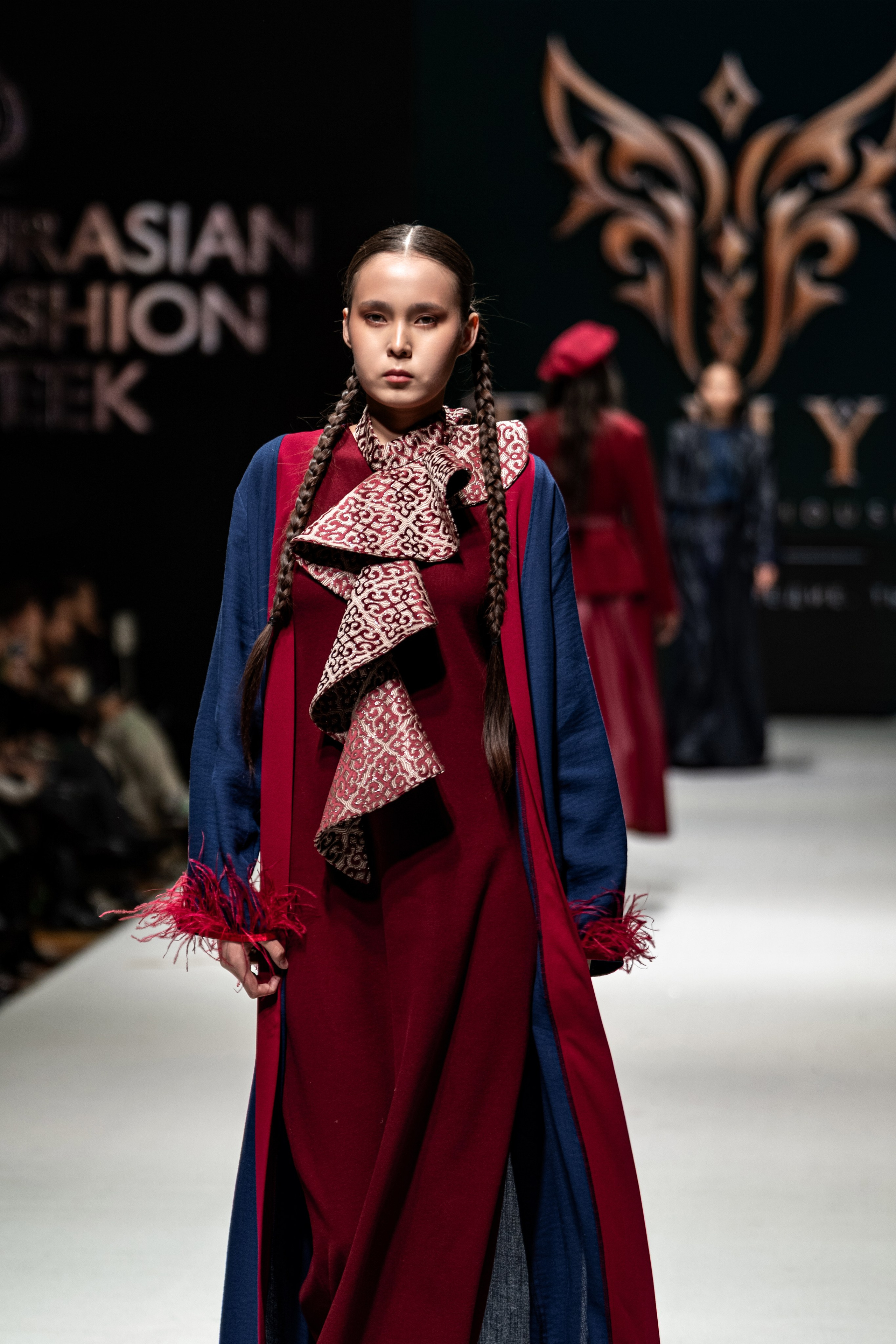 Fashion House TAMYR. Сайт Алматинского НЮ АРТ, будуар и фэшн фотографа Дениса Карпенко
