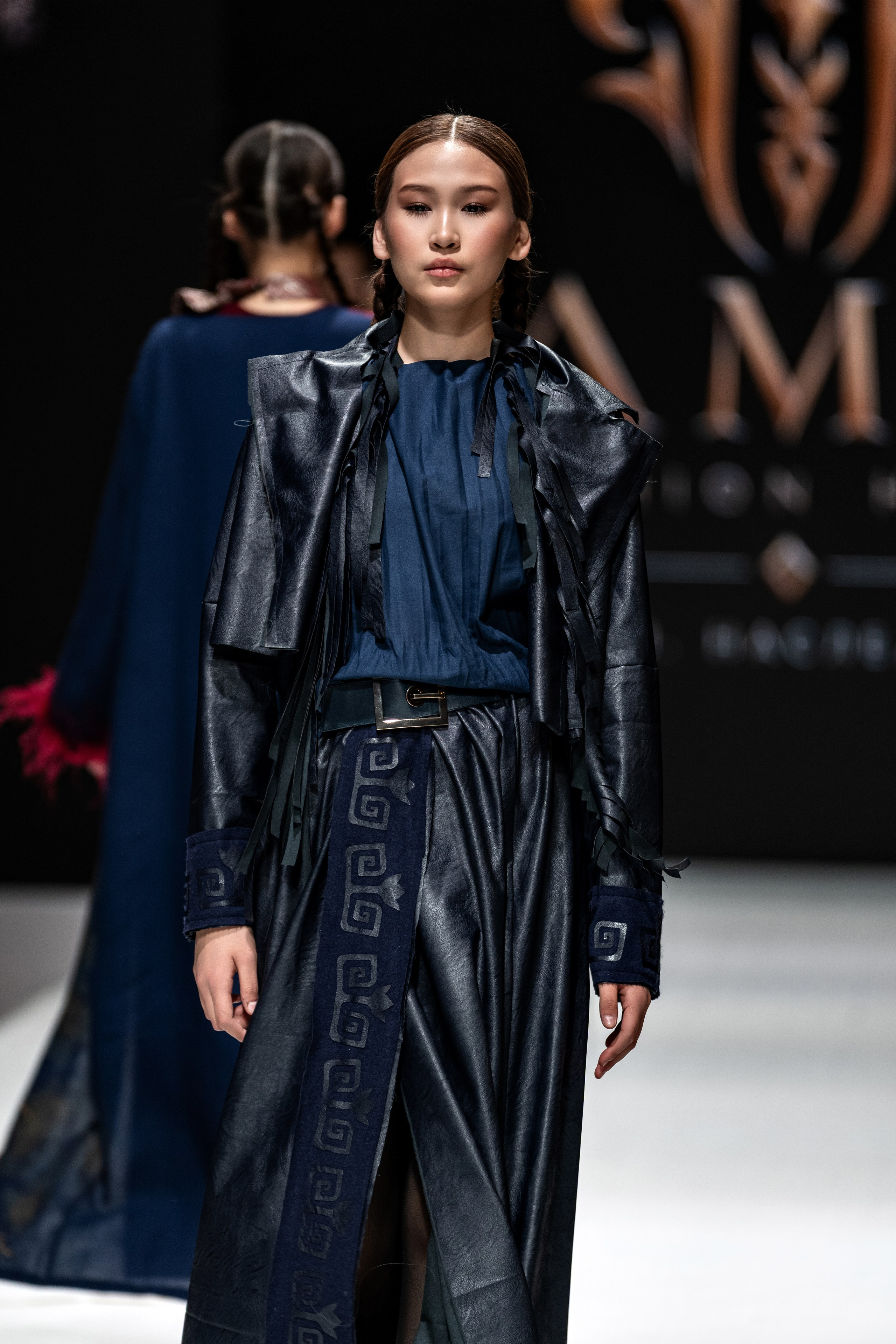 Fashion House TAMYR. Сайт Алматинского НЮ АРТ, будуар и фэшн фотографа Дениса Карпенко