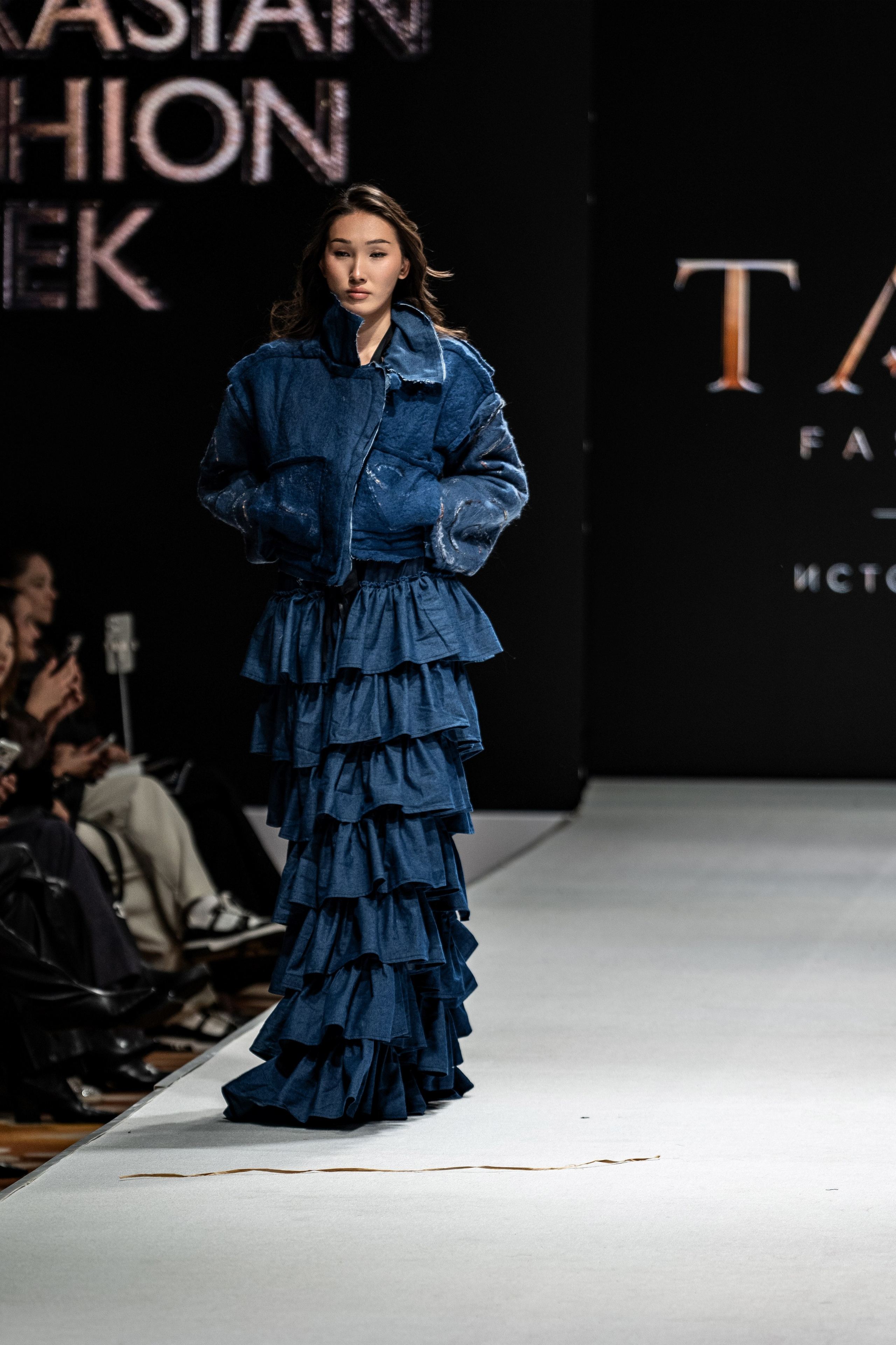 Fashion House TAMYR. Сайт Алматинского НЮ АРТ, будуар и фэшн фотографа Дениса Карпенко