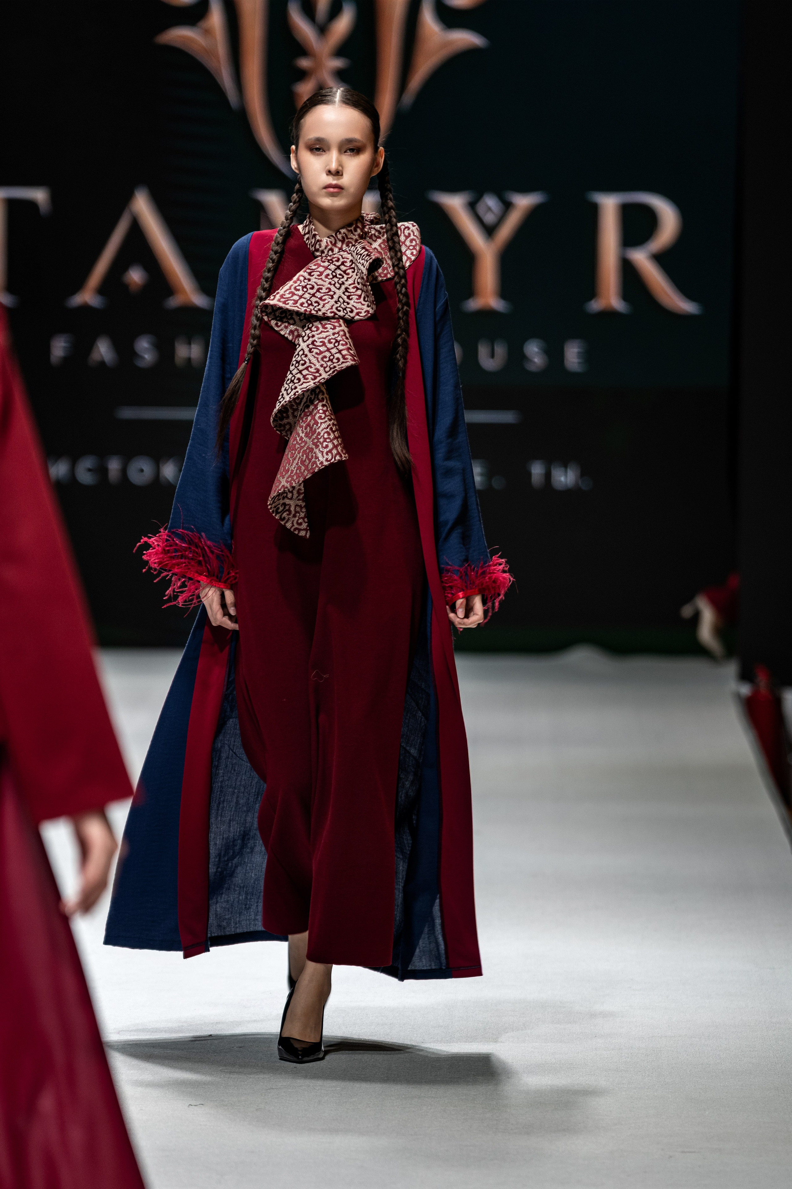 Fashion House TAMYR. Сайт Алматинского НЮ АРТ, будуар и фэшн фотографа Дениса Карпенко