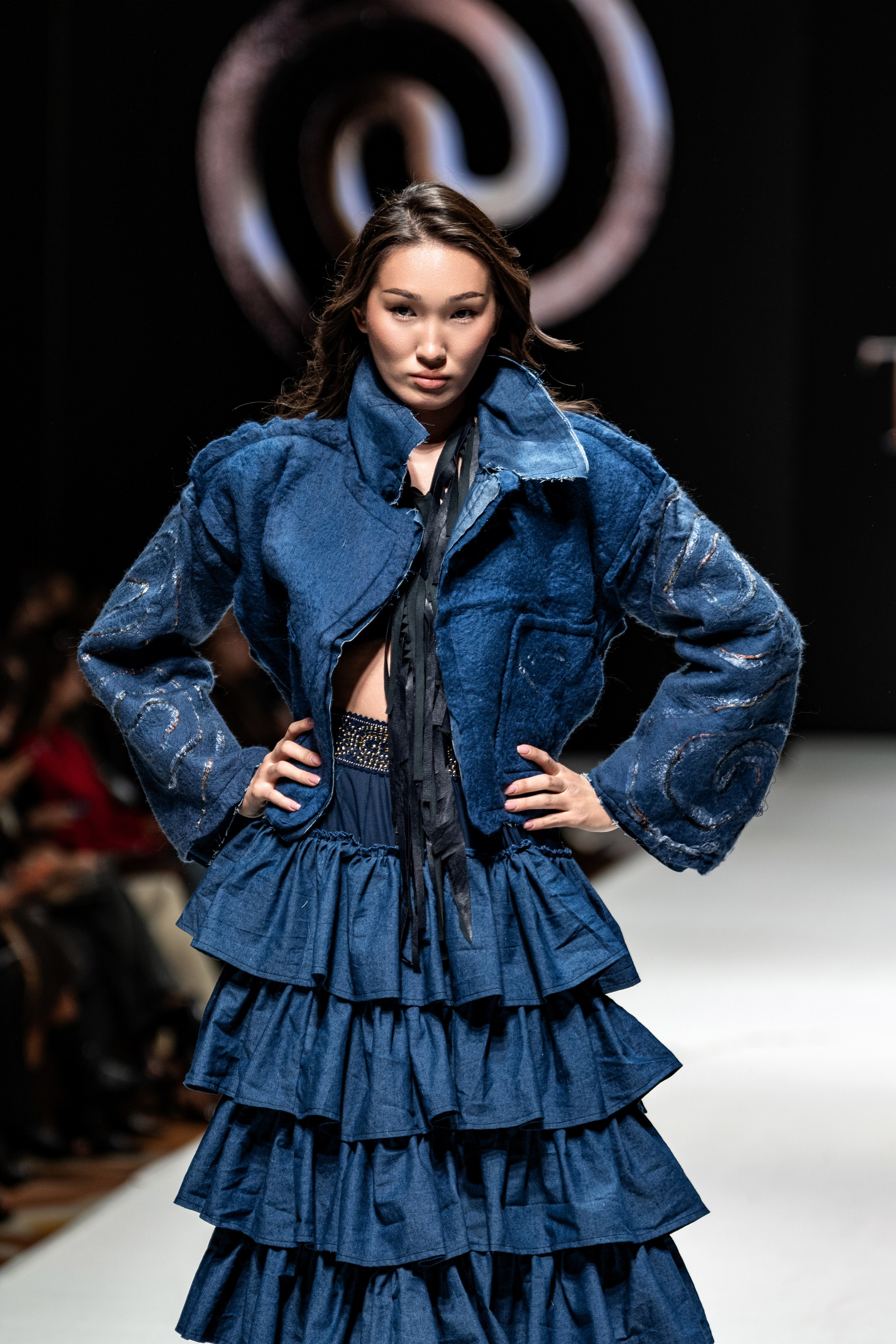 Fashion House TAMYR. Сайт Алматинского НЮ АРТ, будуар и фэшн фотографа Дениса Карпенко
