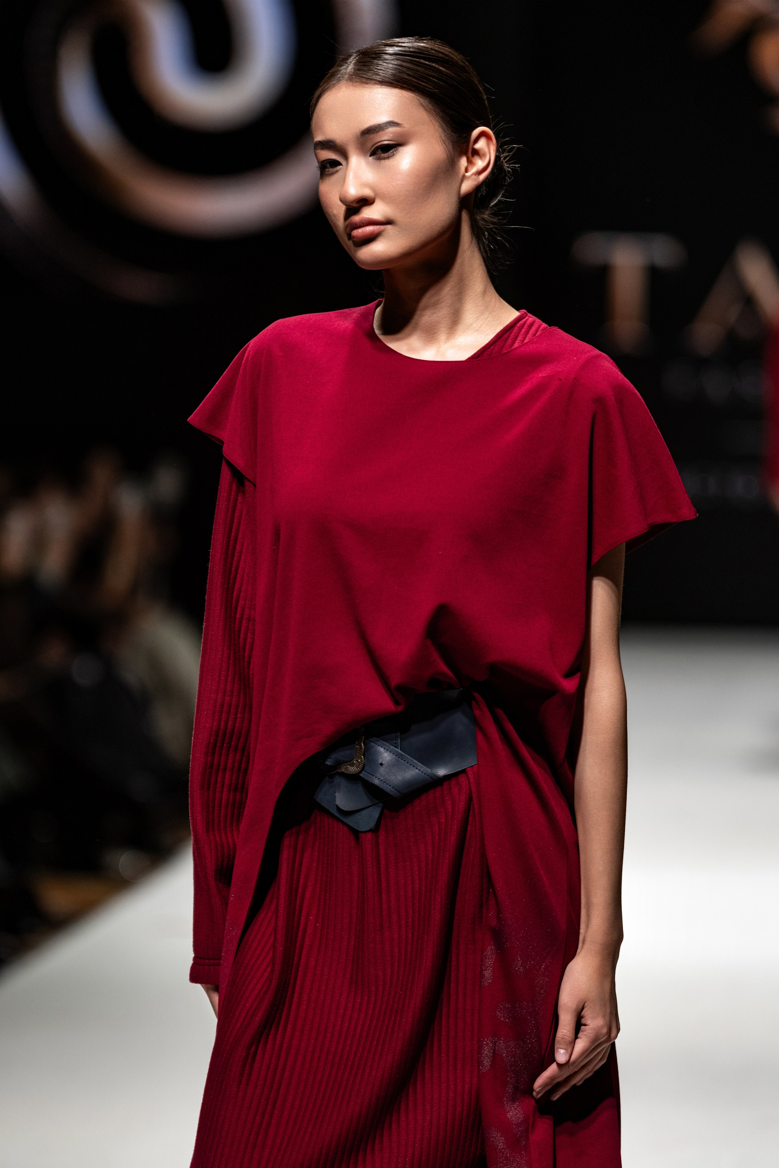 Fashion House TAMYR. Сайт Алматинского НЮ АРТ, будуар и фэшн фотографа Дениса Карпенко