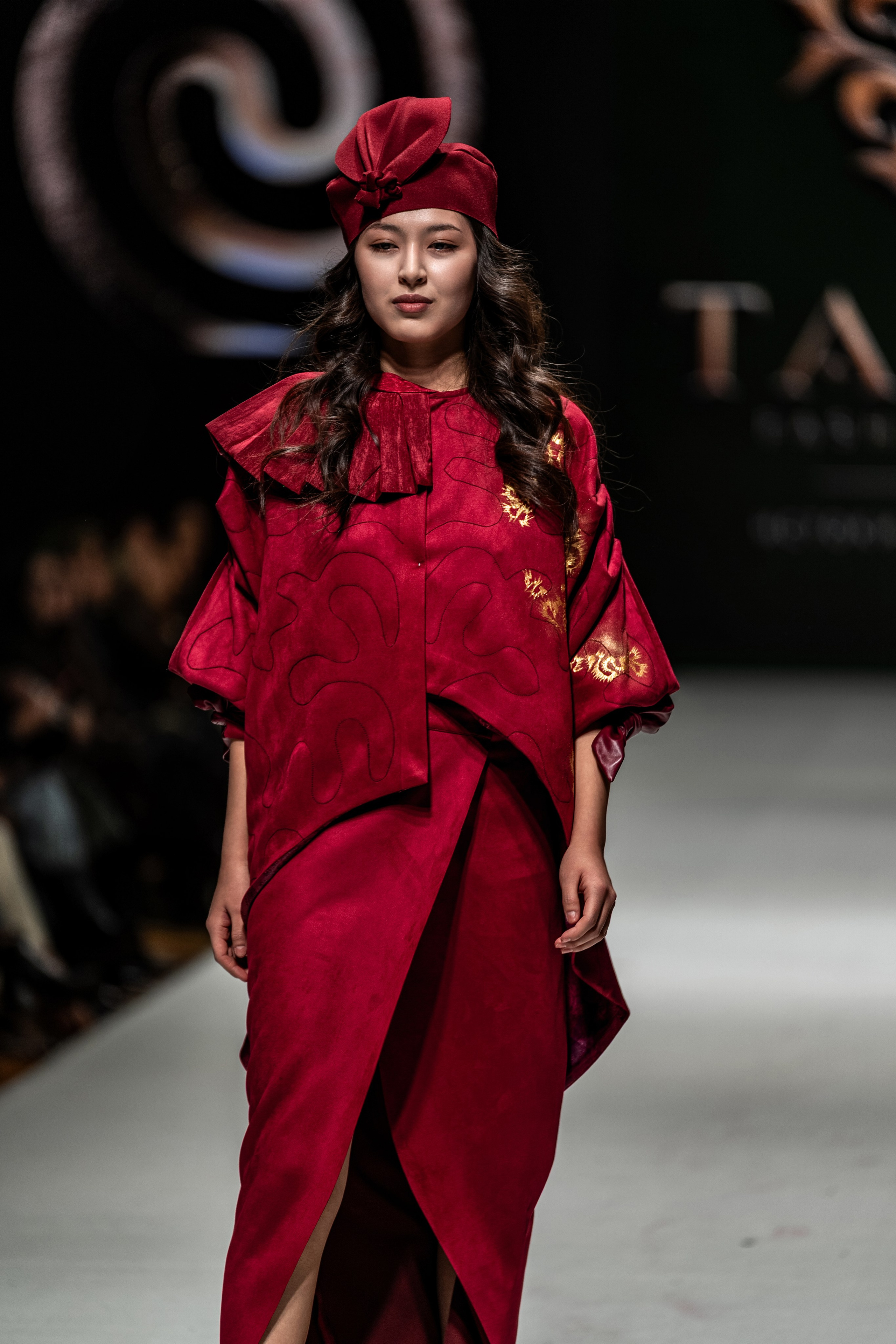 Fashion House TAMYR. Сайт Алматинского НЮ АРТ, будуар и фэшн фотографа Дениса Карпенко
