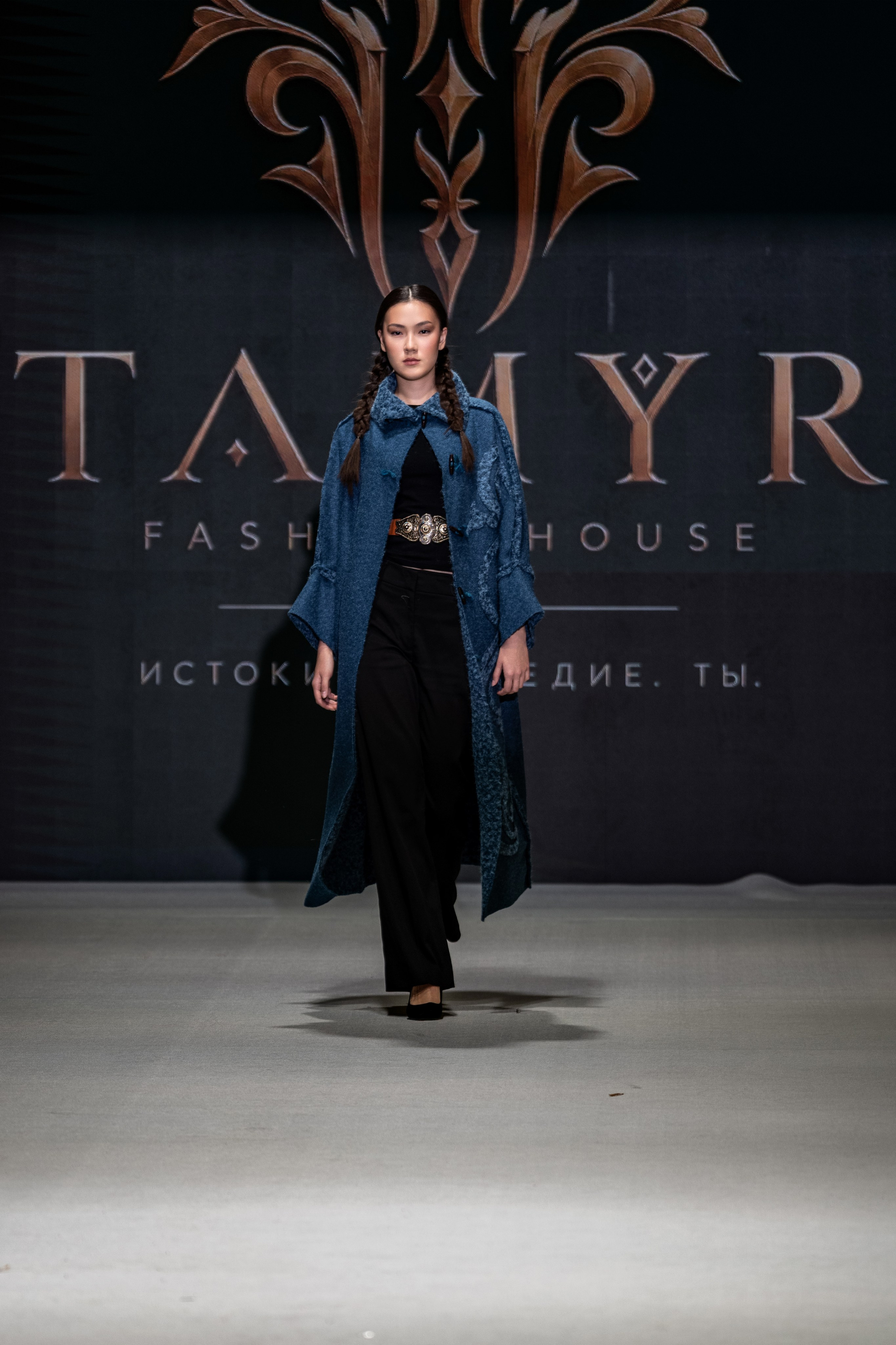 Fashion House TAMYR. Сайт Алматинского НЮ АРТ, будуар и фэшн фотографа Дениса Карпенко