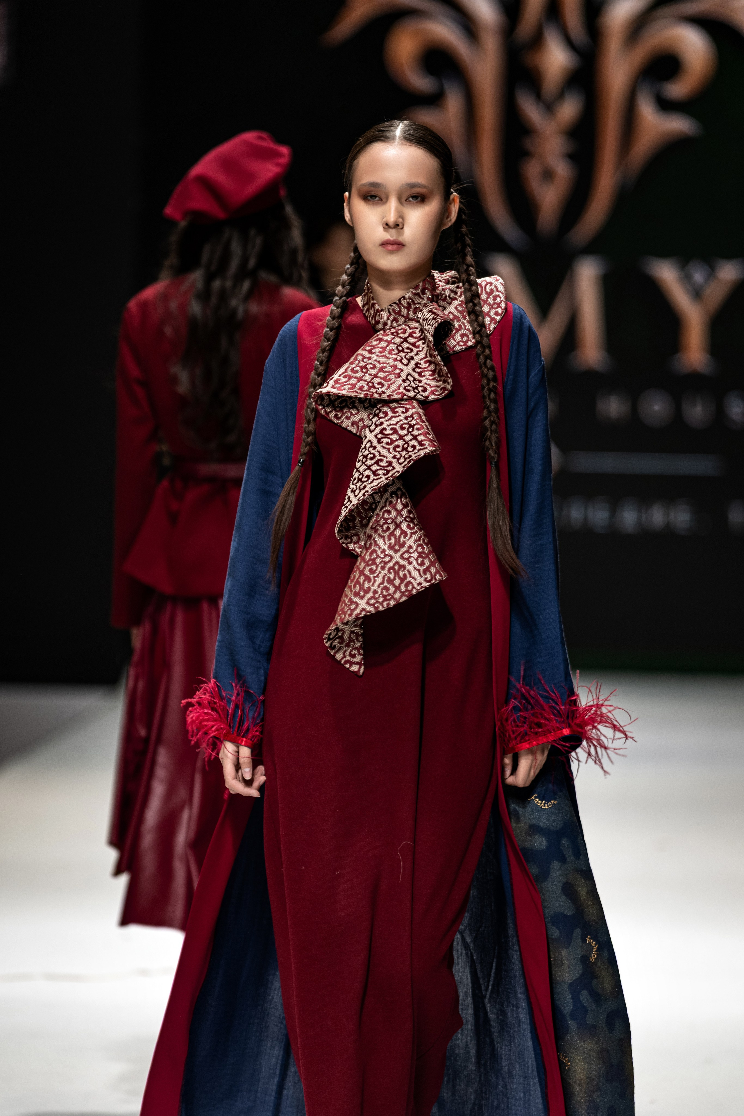 Fashion House TAMYR. Сайт Алматинского НЮ АРТ, будуар и фэшн фотографа Дениса Карпенко