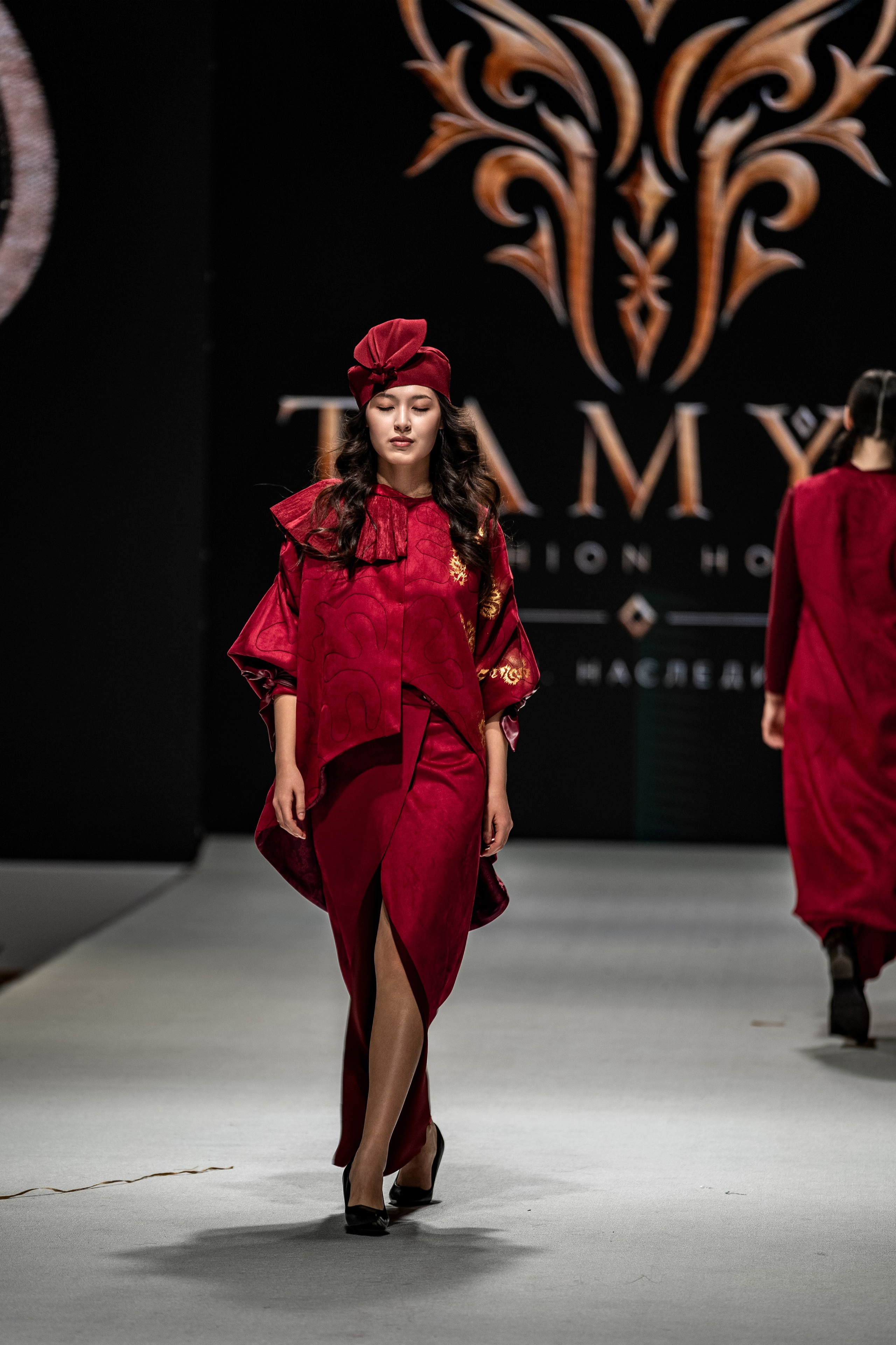 Fashion House TAMYR. Сайт Алматинского НЮ АРТ, будуар и фэшн фотографа Дениса Карпенко