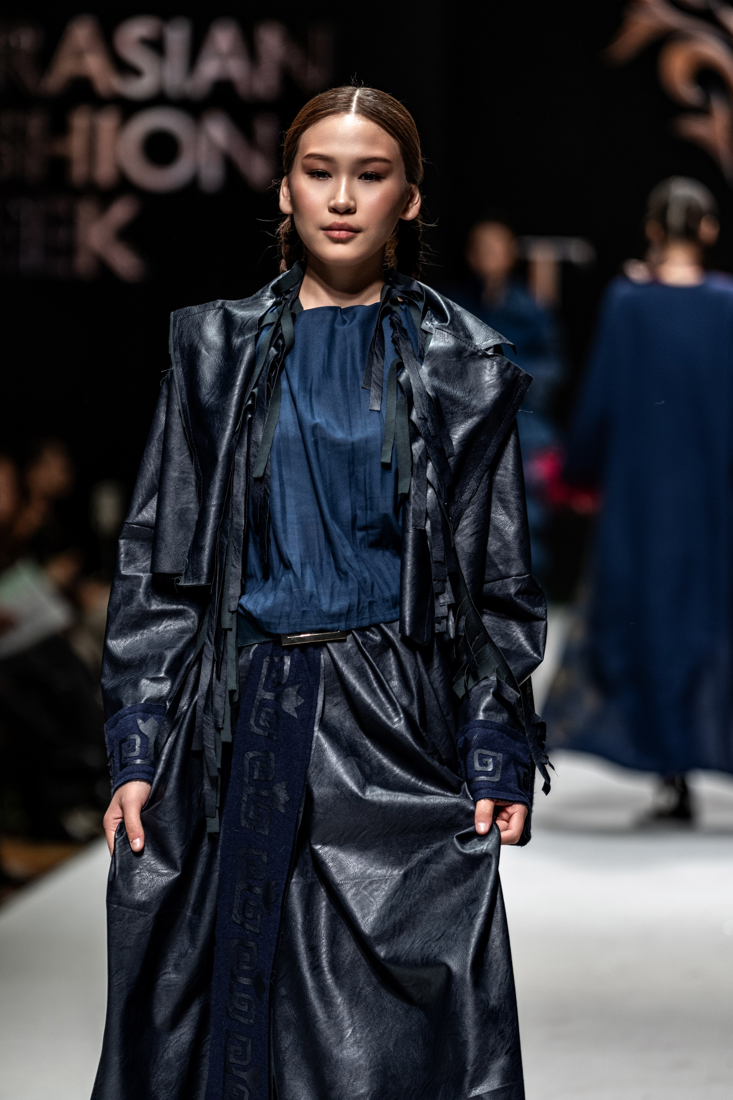 Fashion House TAMYR. Сайт Алматинского НЮ АРТ, будуар и фэшн фотографа Дениса Карпенко