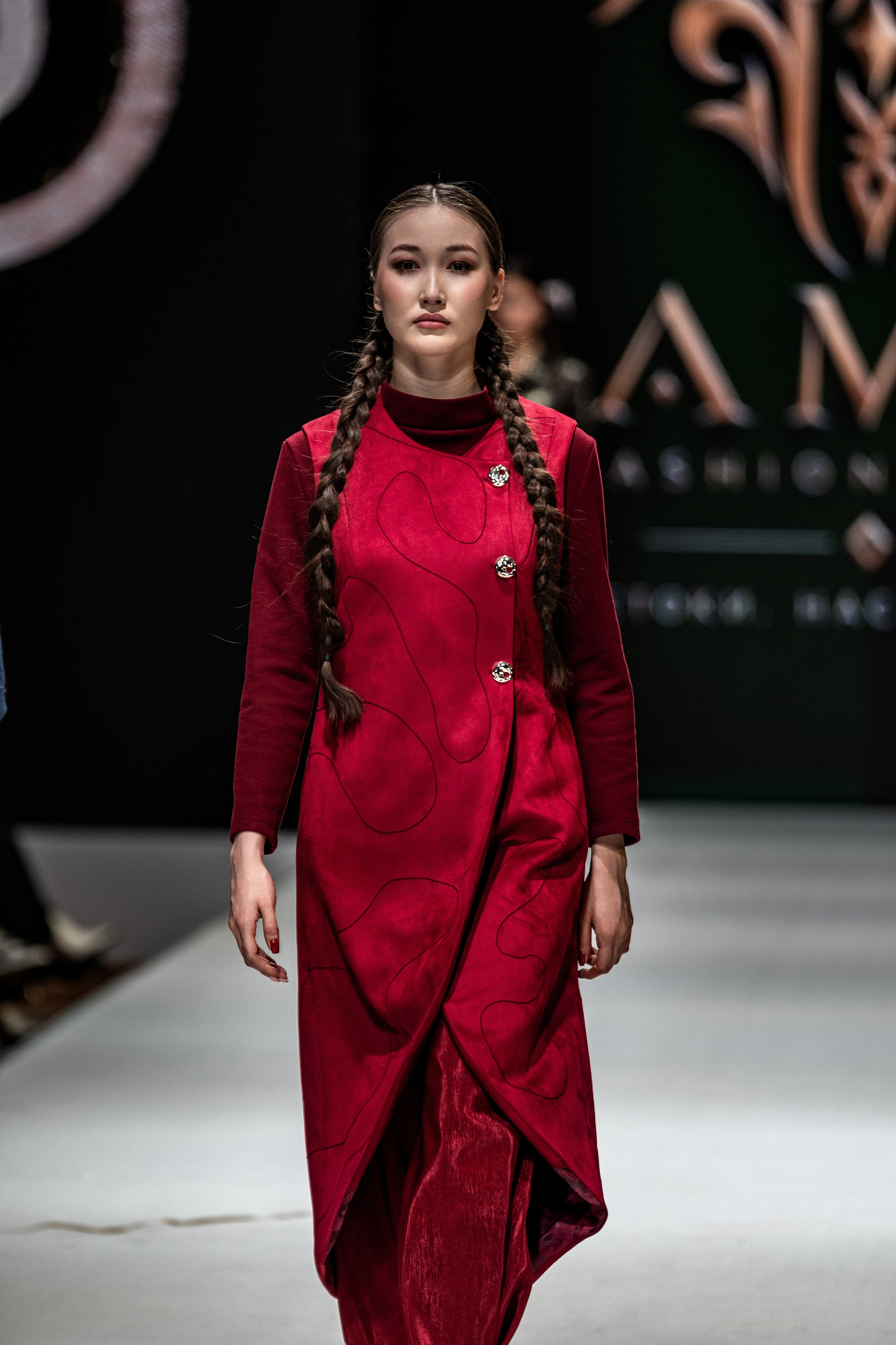 Fashion House TAMYR. Сайт Алматинского НЮ АРТ, будуар и фэшн фотографа Дениса Карпенко