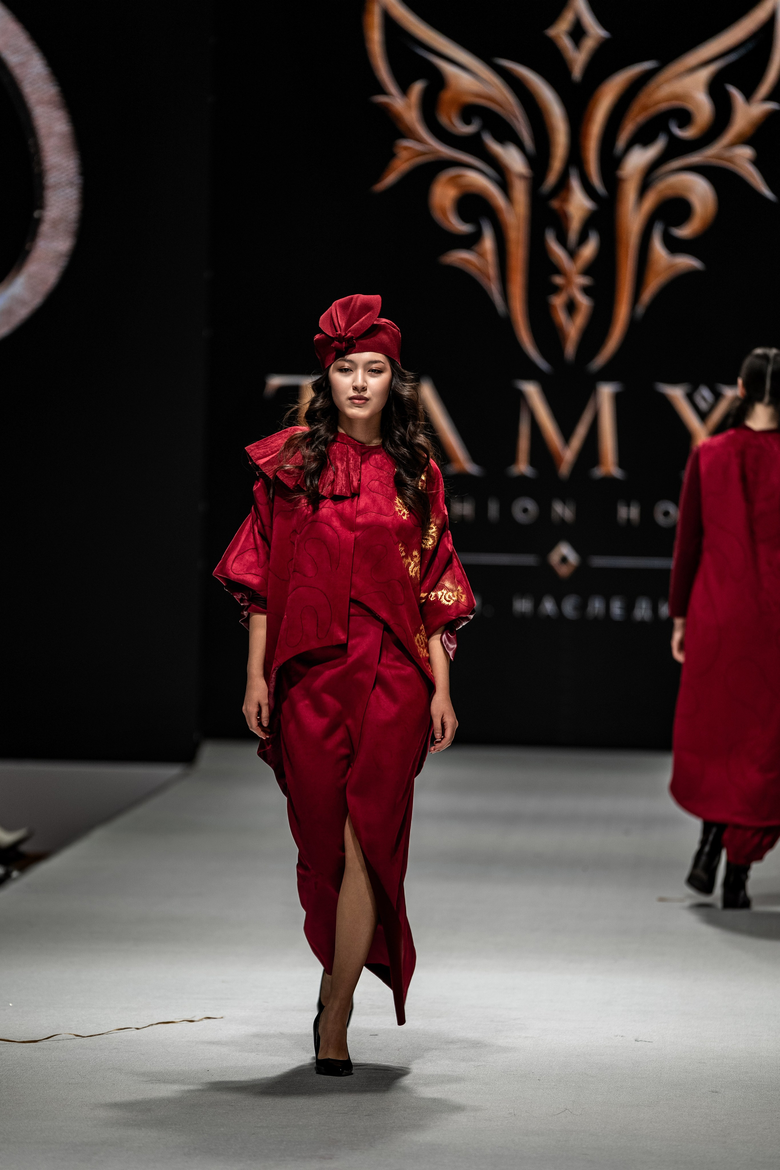 Fashion House TAMYR. Сайт Алматинского НЮ АРТ, будуар и фэшн фотографа Дениса Карпенко