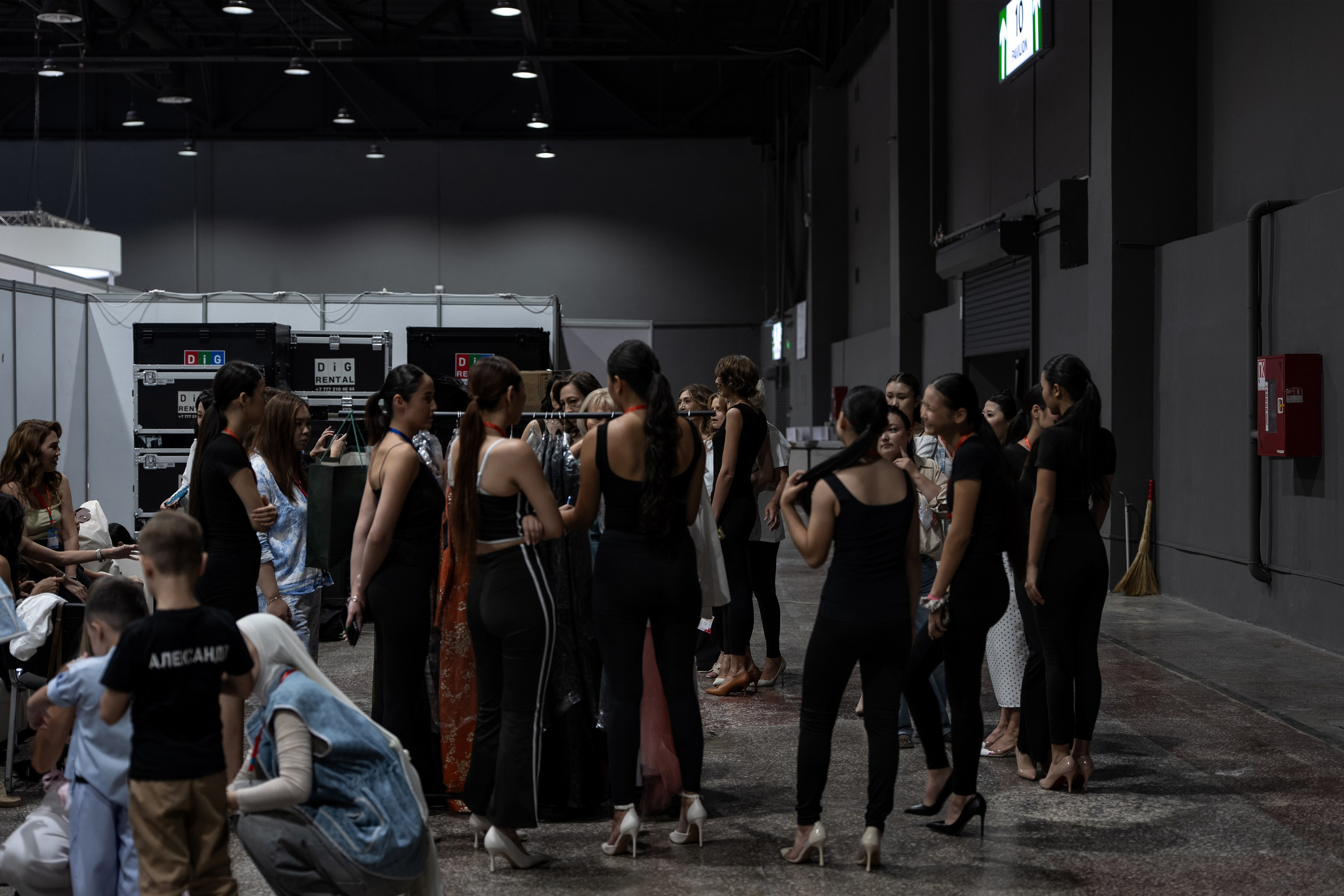 Summer Fashion Day Backstage