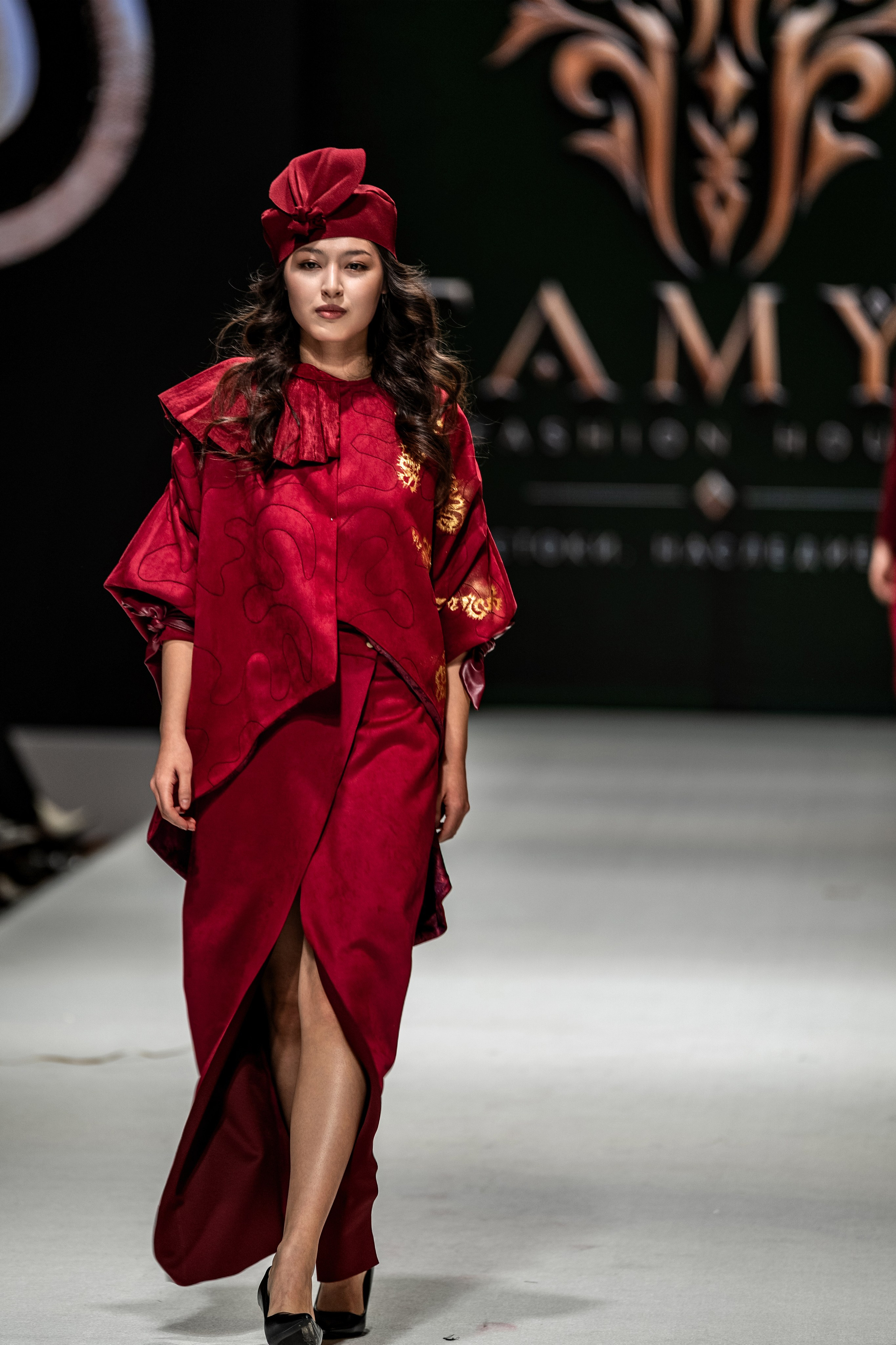 Fashion House TAMYR. Сайт Алматинского НЮ АРТ, будуар и фэшн фотографа Дениса Карпенко