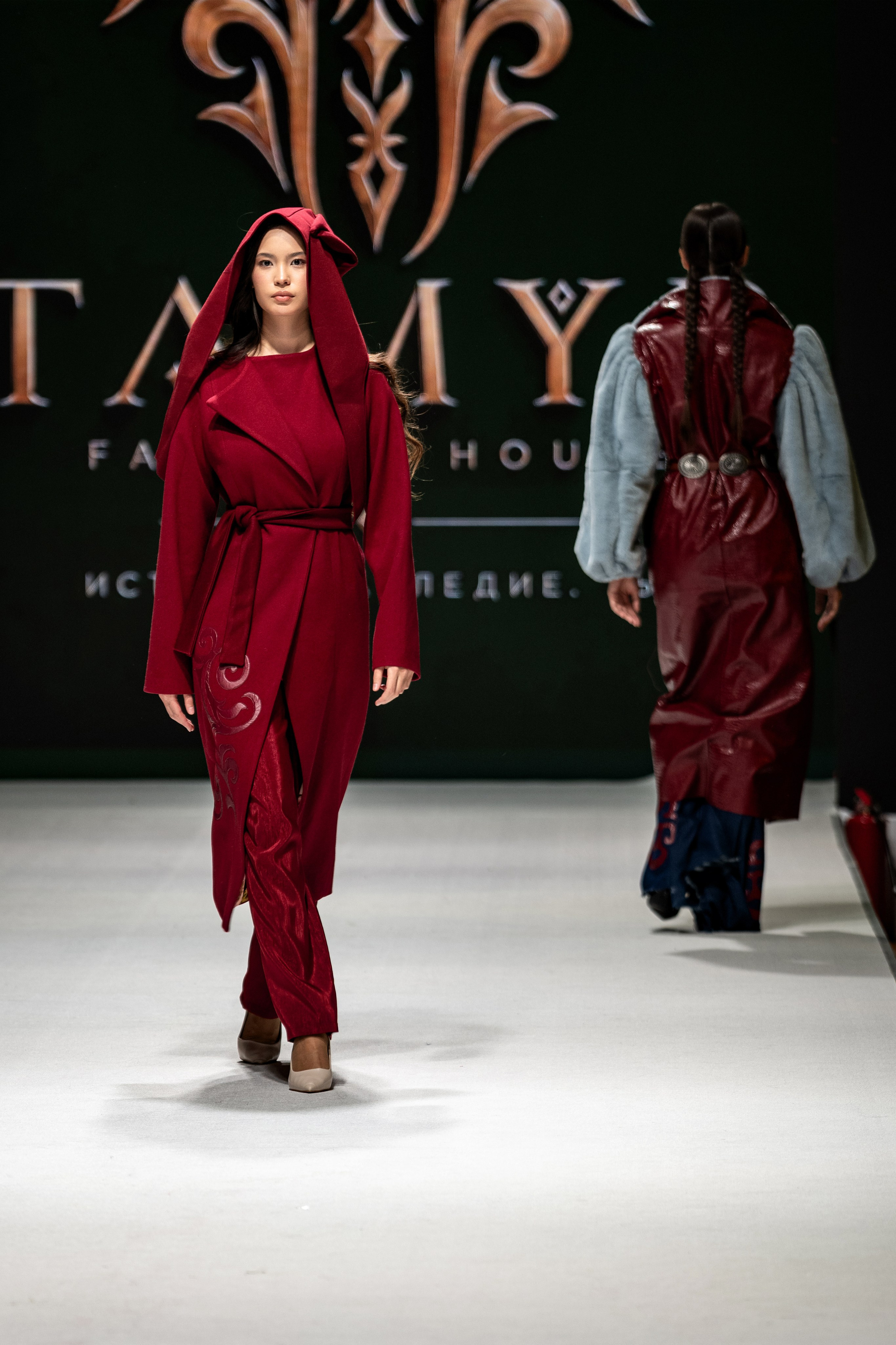 Fashion House TAMYR. Сайт Алматинского НЮ АРТ, будуар и фэшн фотографа Дениса Карпенко